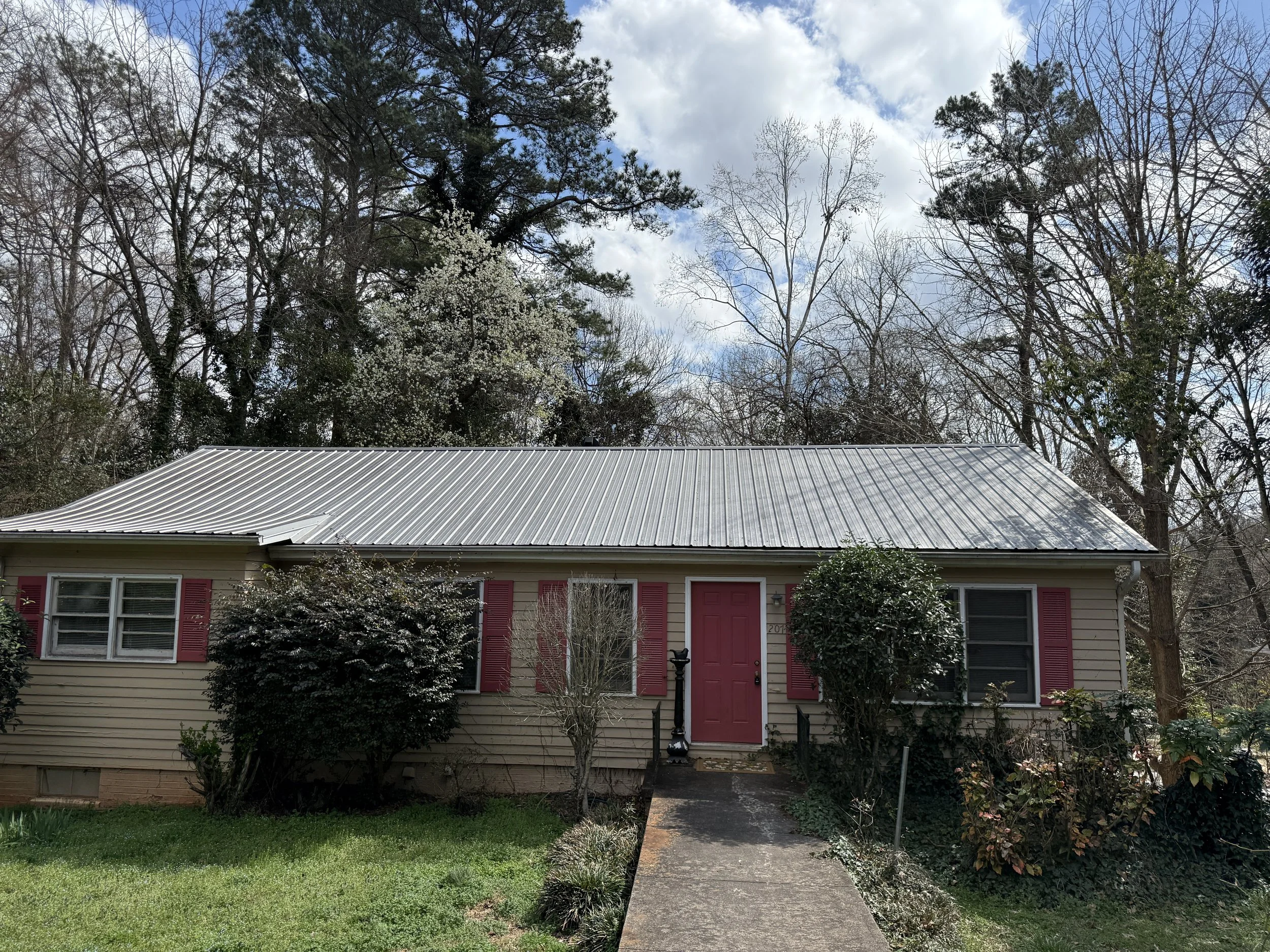 207 GRAN ELLEN DRIVE | 3 BED, 2 BATH 