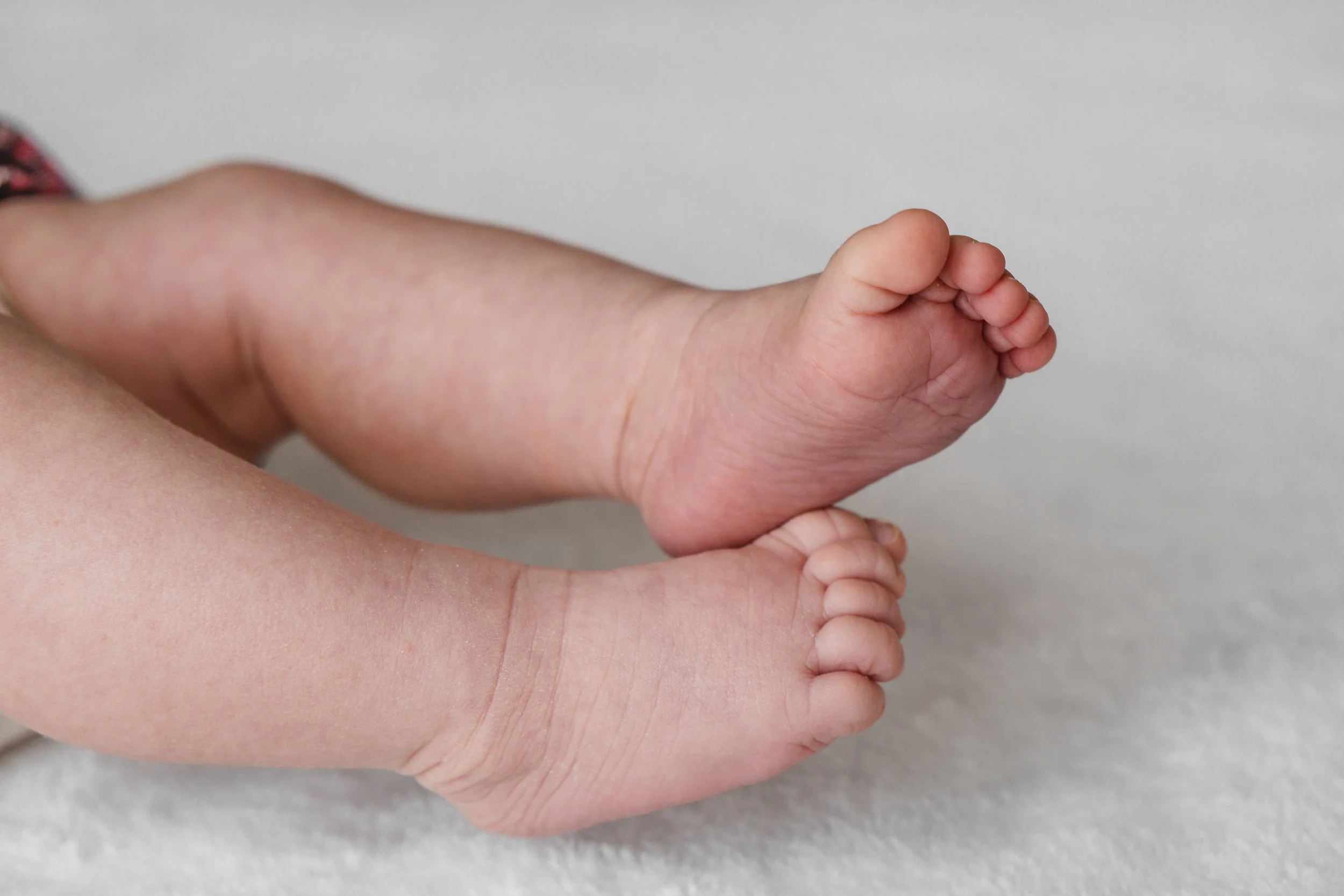 SarahMary1month-14.jpg