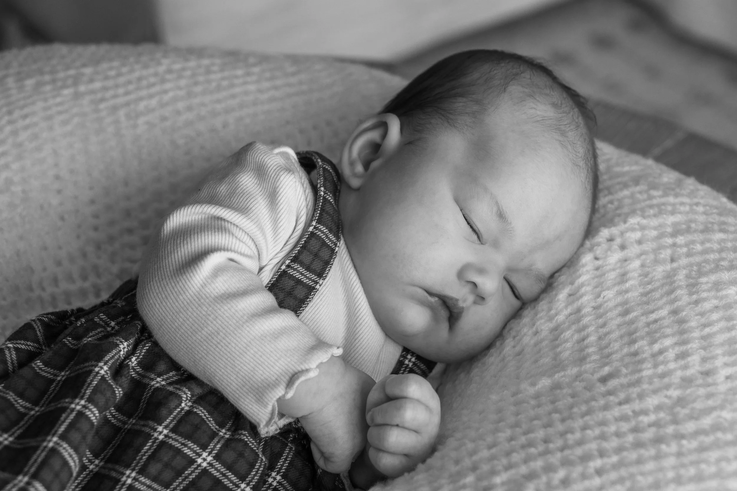SarahMary1month-10.jpg