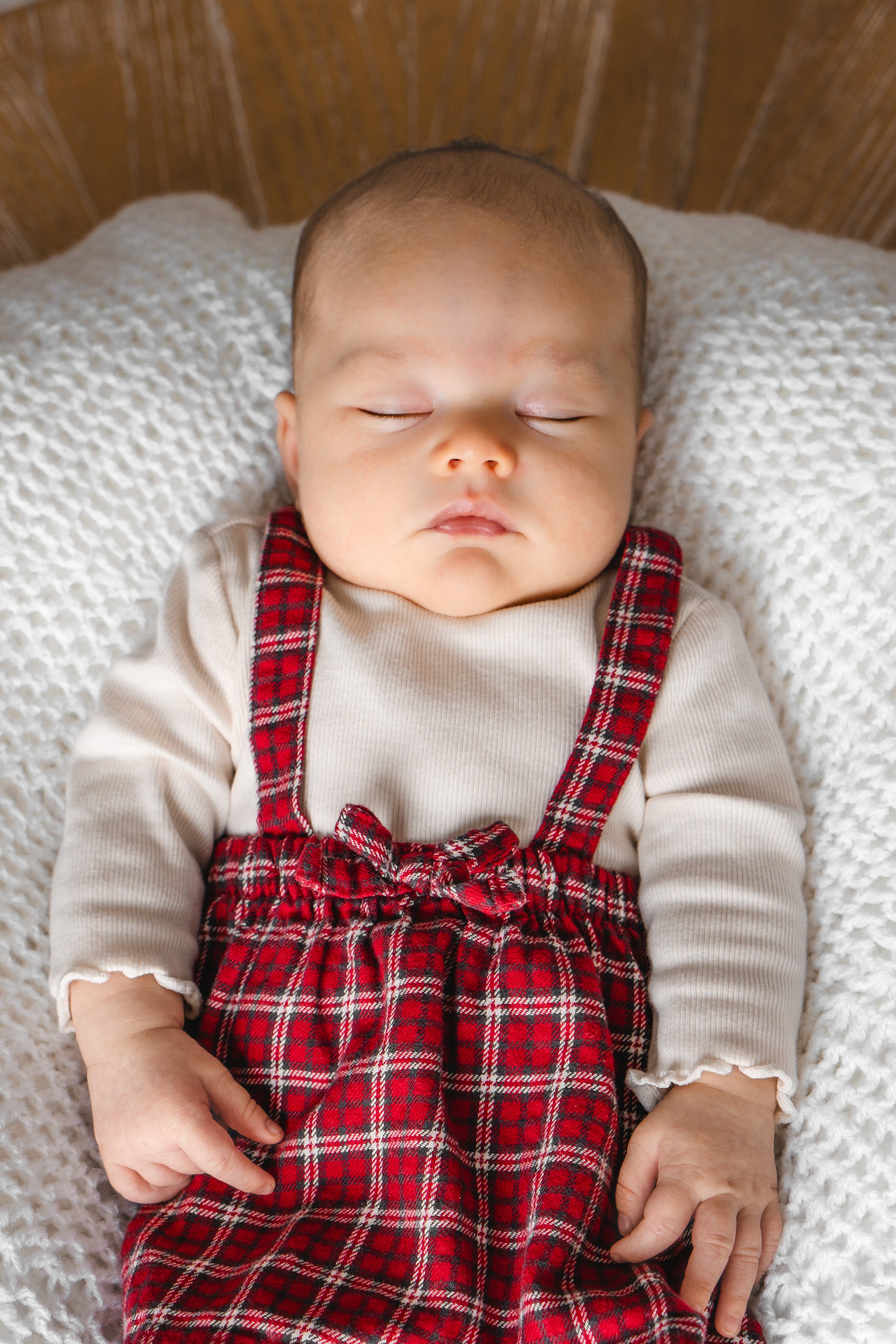 SarahMary1month-6.jpg