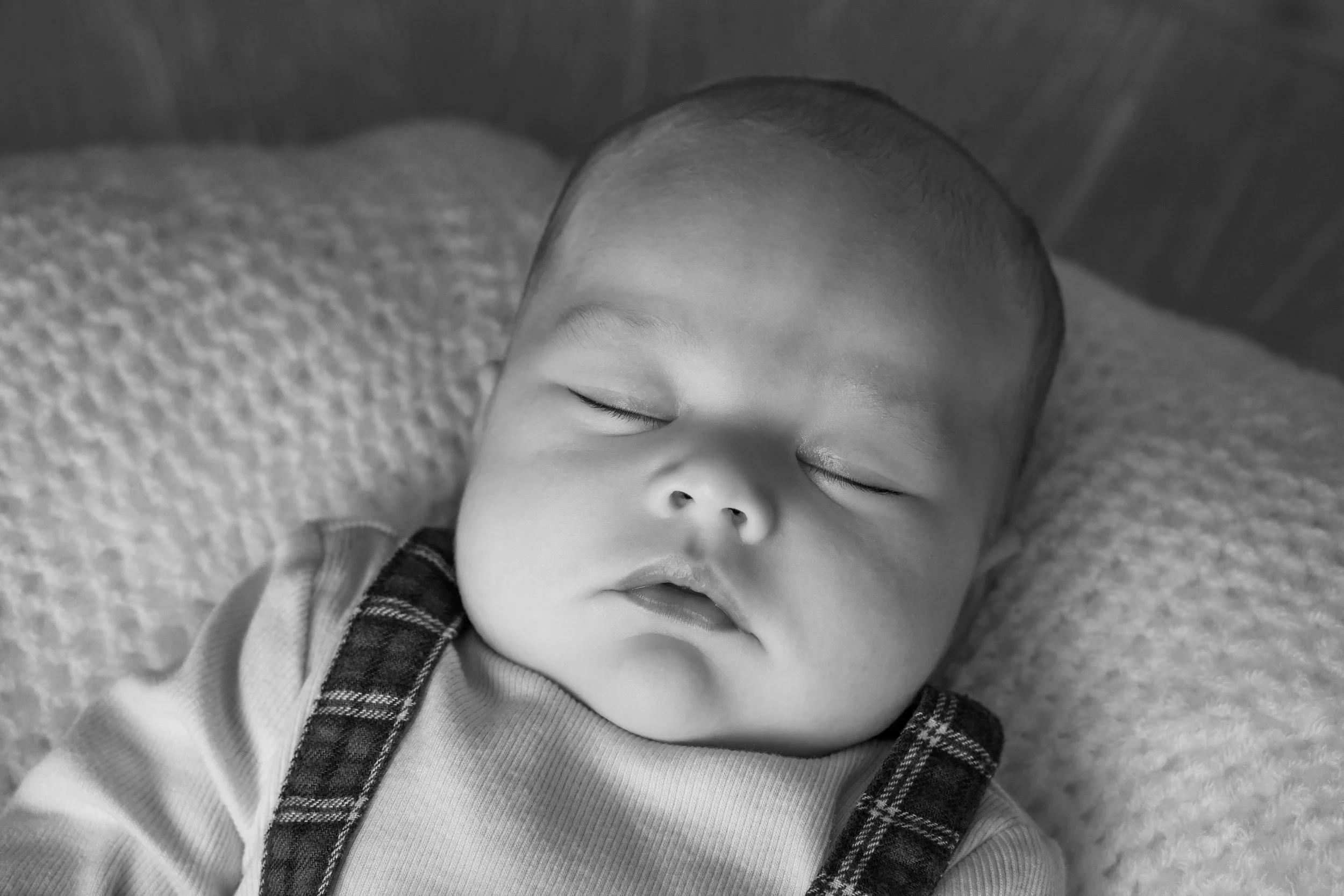SarahMary1month-8.jpg