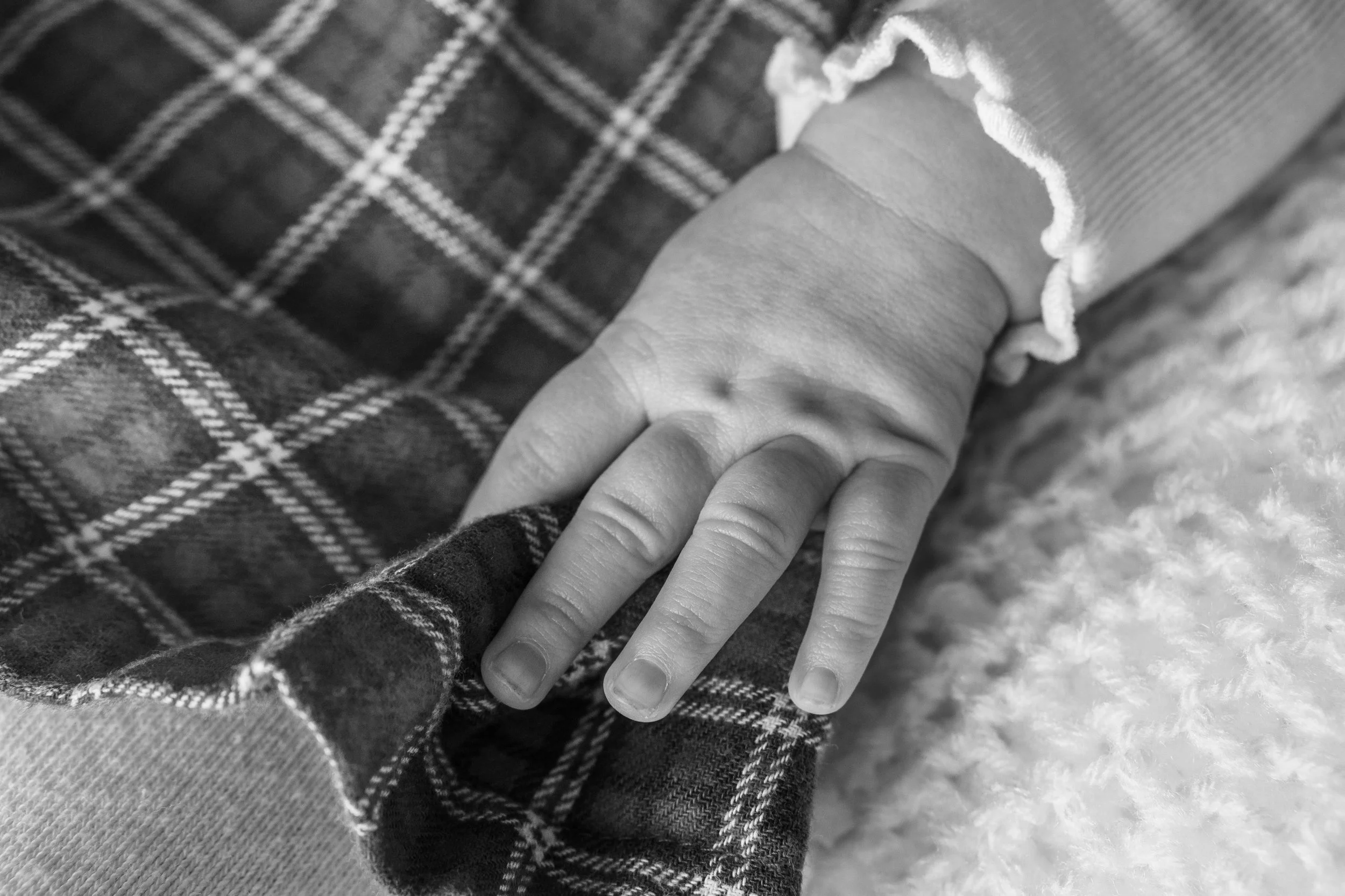SarahMary1month-4.jpg