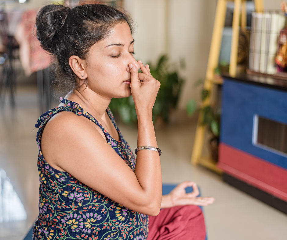 teaching yoga online(1).png