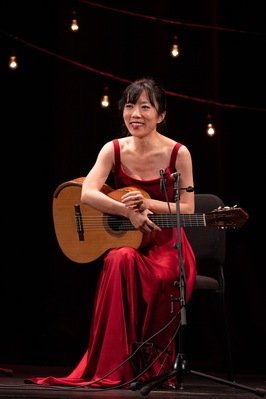  Xuefei Yang performing for “Virtuosas of Classical Guitar”, an event put on by the James Hunley Guitar Studio.  