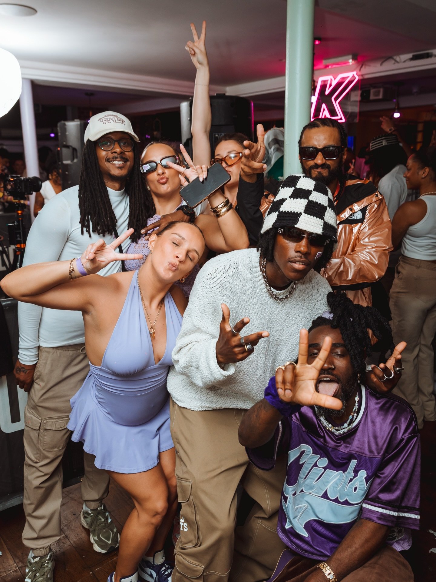 Back in the city next weekend for a SOLD OUT Kompnd Sessions&hellip; Sun 29th March &bull; @joshuabrooksmcr 🙏🏼🌸

We&rsquo;re calling this one the pre-summer warm up because we got something crazy to announce!! 👀

PLEASE NOTE &bull; KOMPND session