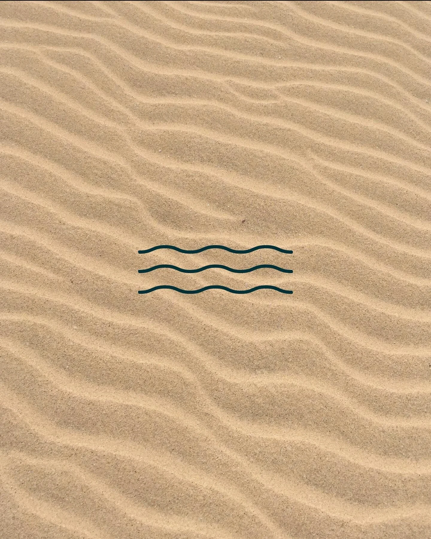 We keep it relevant to what your business is all about. Here is brand creative for Between 2 Creeks. A brand born in Palm Beach, Gold Coast 🏄🏼&zwj;♂️

We create stand out #logo and #brand design that demands recognition in an ever-evolving market. 