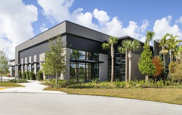 Caliber Collision, 20,000 SF Pompano Beach, FL