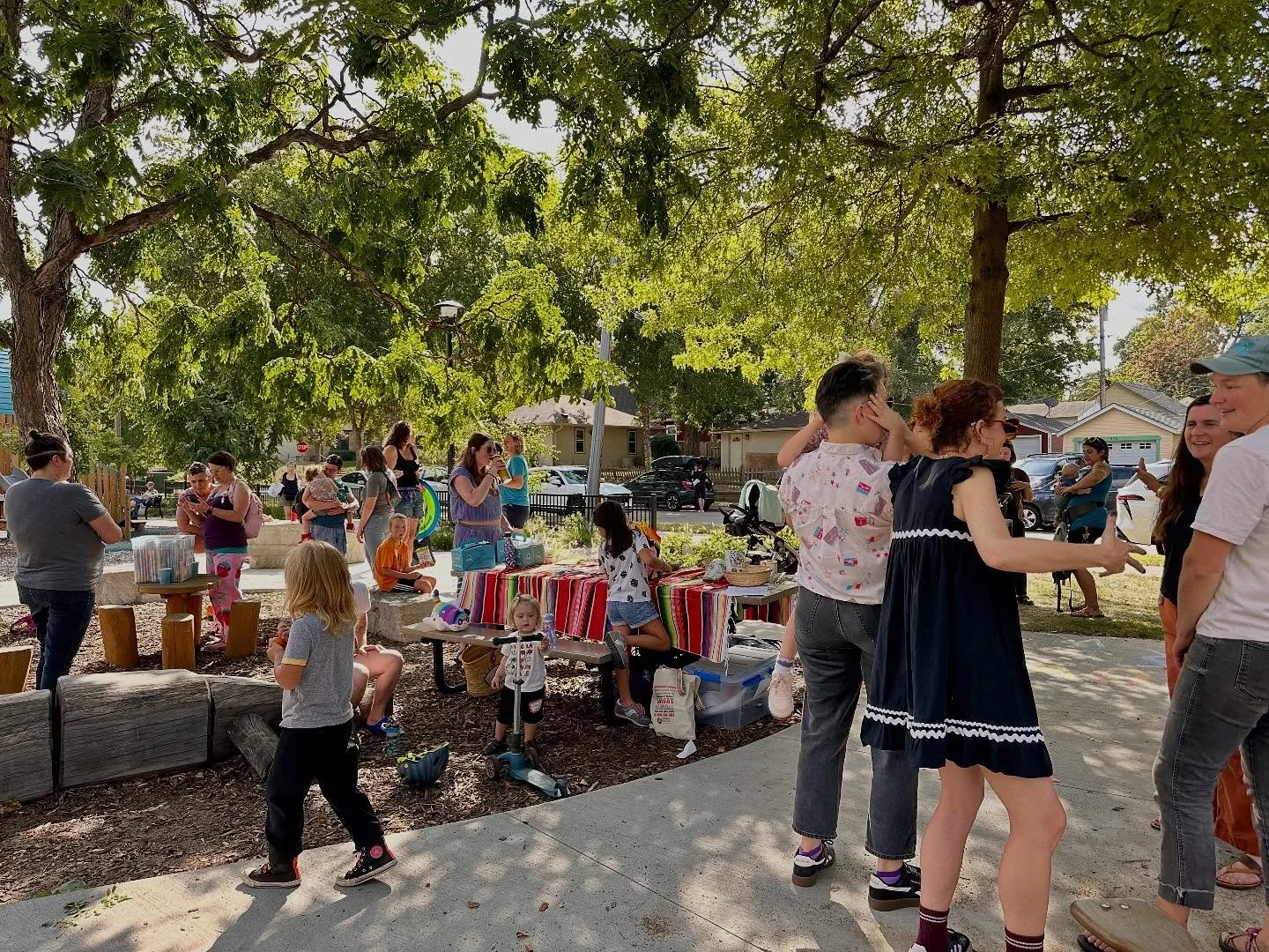 Y’all! A year ago, we hosted our first Rainbow Play Date! We’ve had such a wonderful time connecting with LGBTQIA+ families, allies, community partners, and our beautiful parks and can’t wait for more in the coming year! 
Come cele