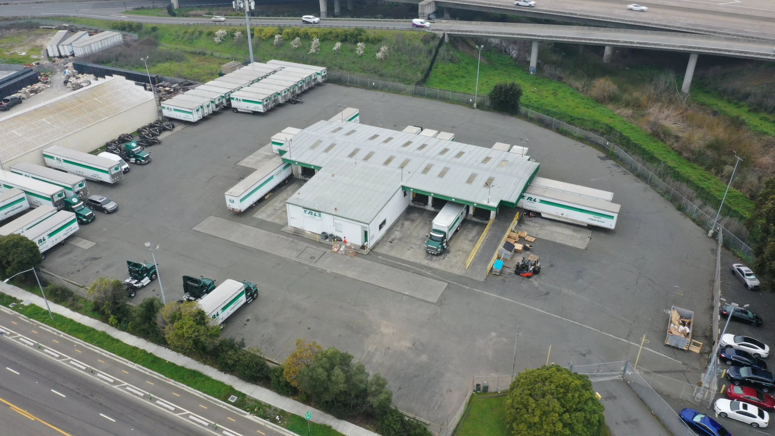 High-resolution aerial site overviews