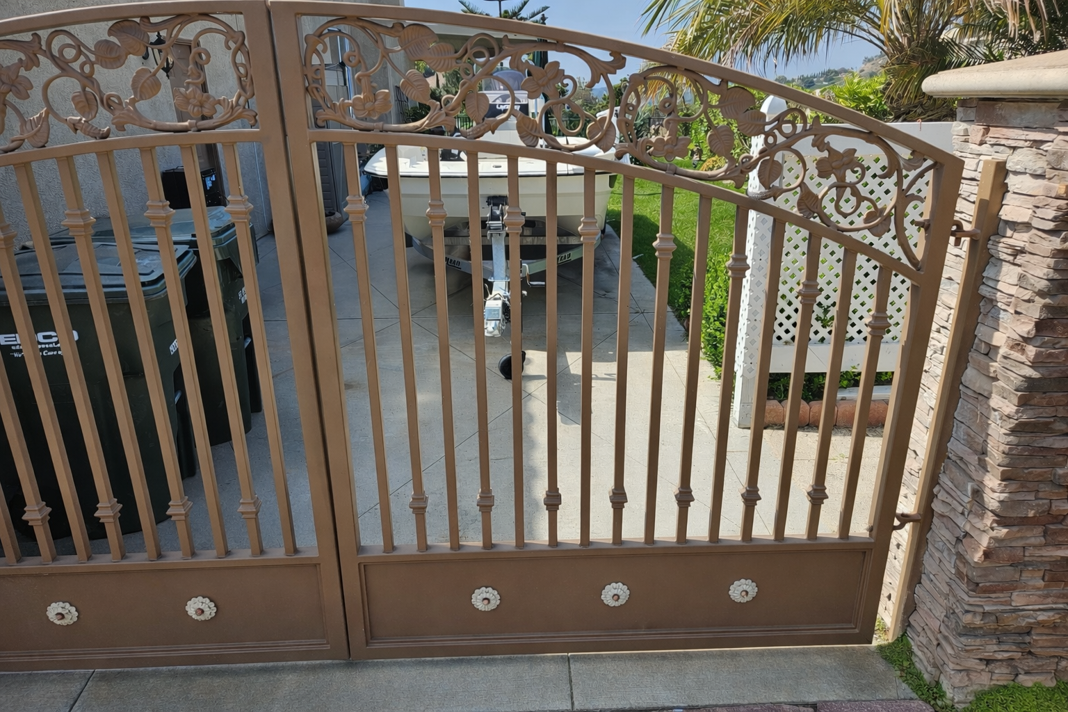 Wrought Iron gate pjj.png