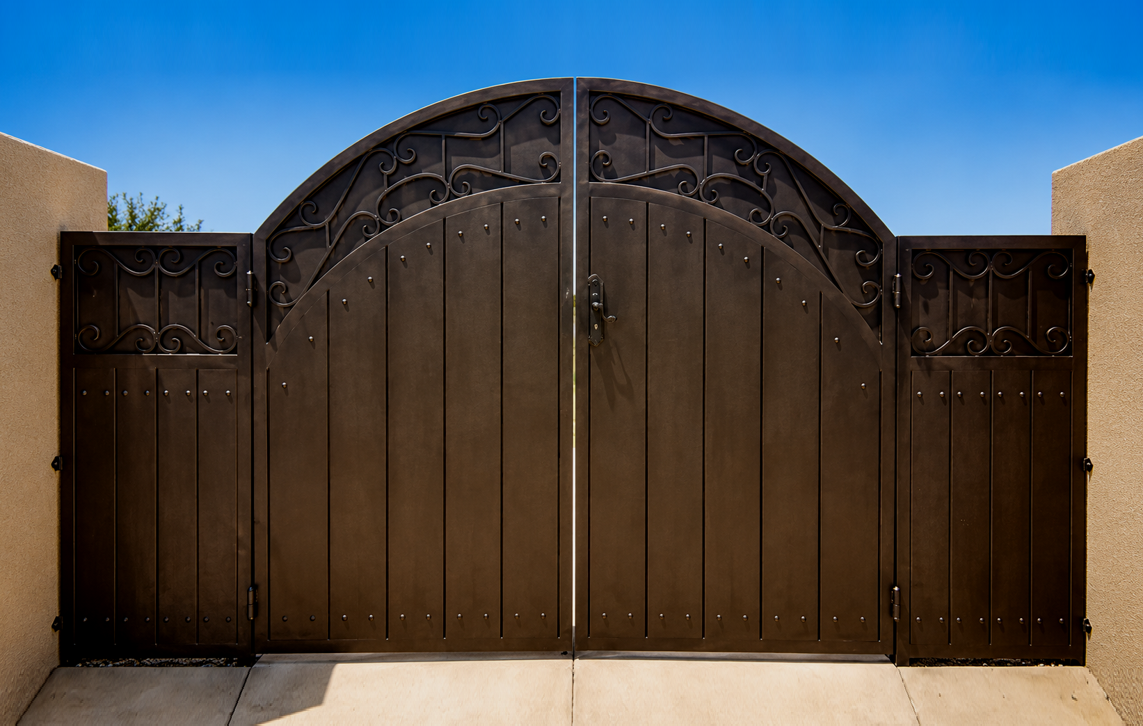 ornamental iron gate metal entry gates fabrication orange county