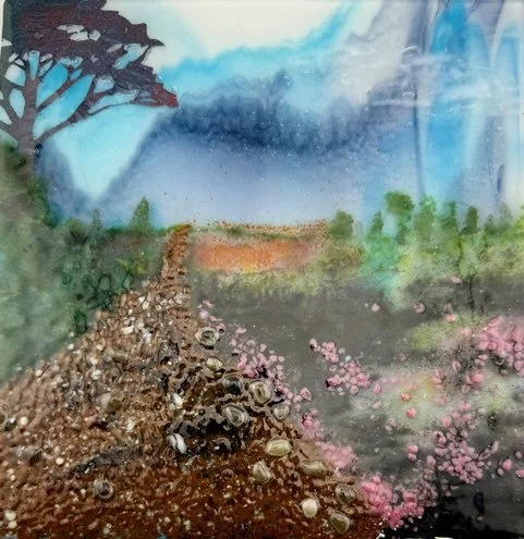   Dorothy Watson    
 Guest Artist  
kiln formed glass art 
940 Tyler Street, Studio 16