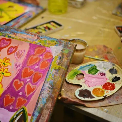   Space to Create   
Children's Art Studio 
1076 Tyler Street
