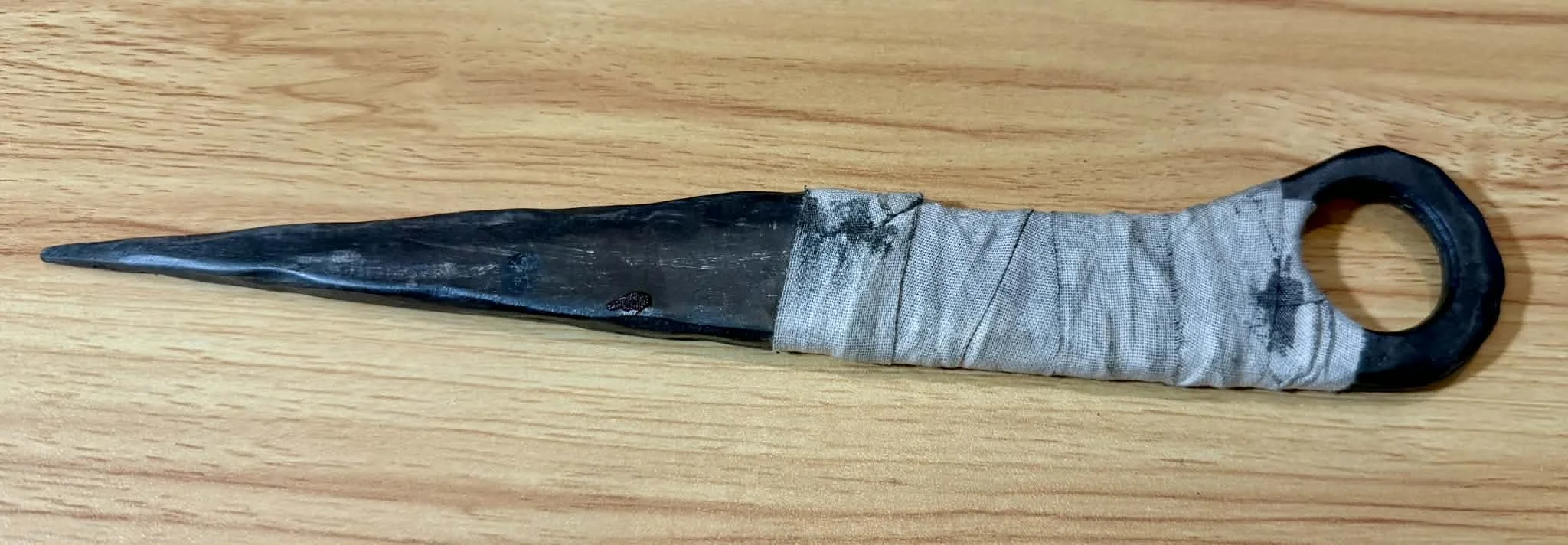 Arrow Shiv Half Scissors 4.jpg