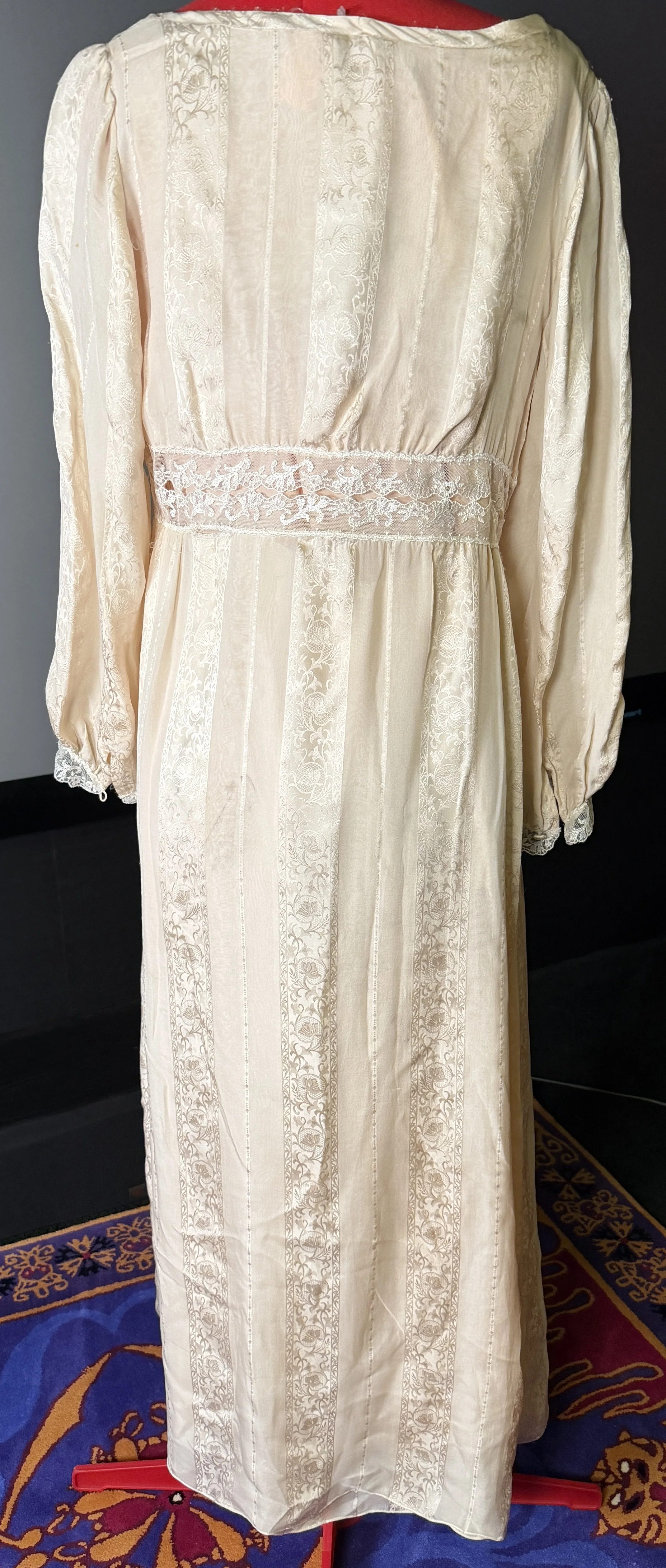The Haunting Nells Death Dress Back.JPG