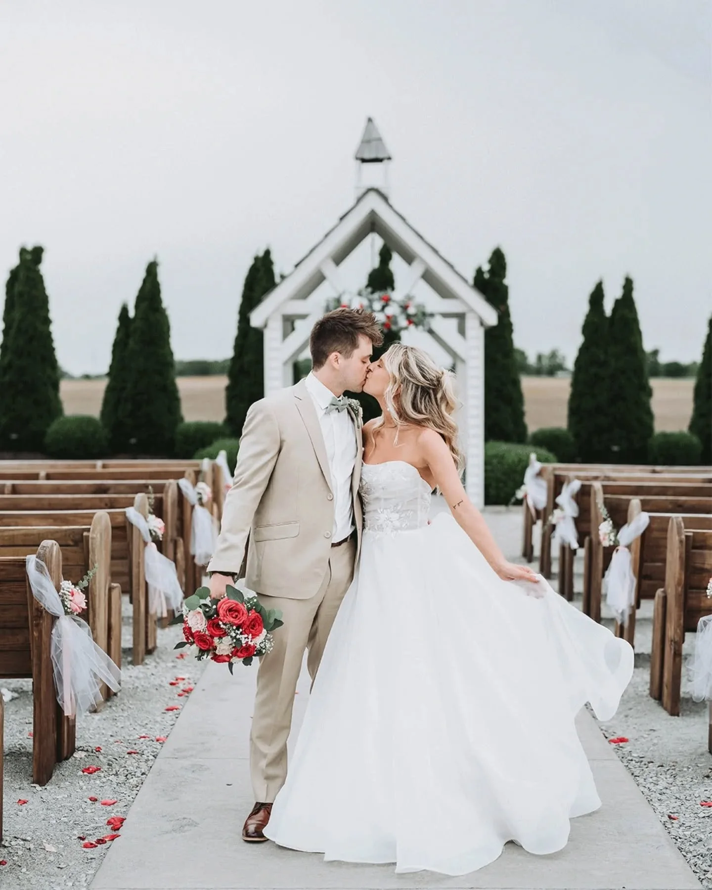 ✨The Morrisons✨

⁣

⁣
#indianapoliswedding #indywedding #indyphotographer #indianapolisweddingphotographer #indianawedding #indianaweddingphotographer