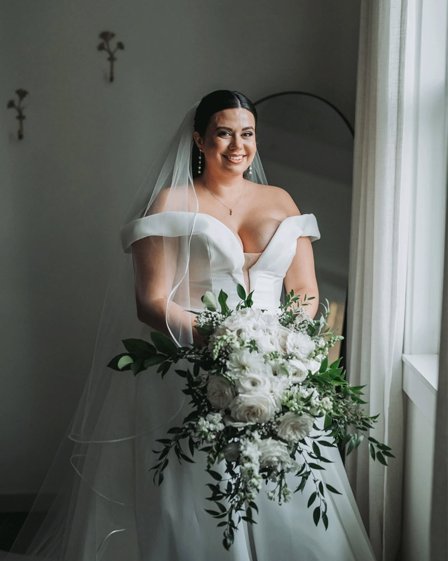 The Perrys!

⁣

⁣⁣Getting ready for the big day. Lauren &amp; Eric, you guys looked amazing! More to come ..