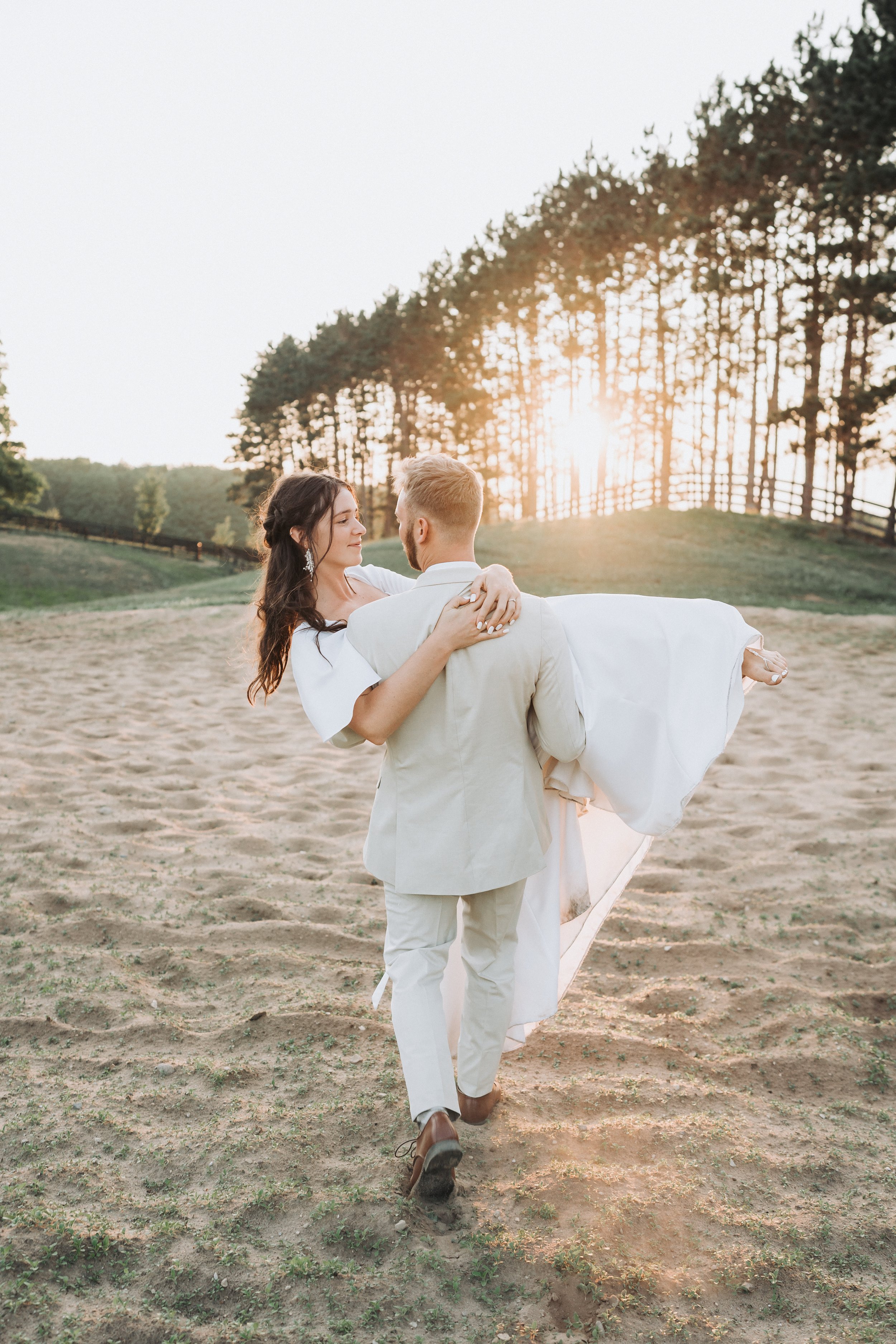 Indianapolis Wedding Photographer (30).jpg