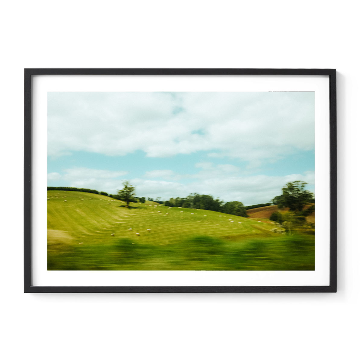 Rolling hills-black.png
