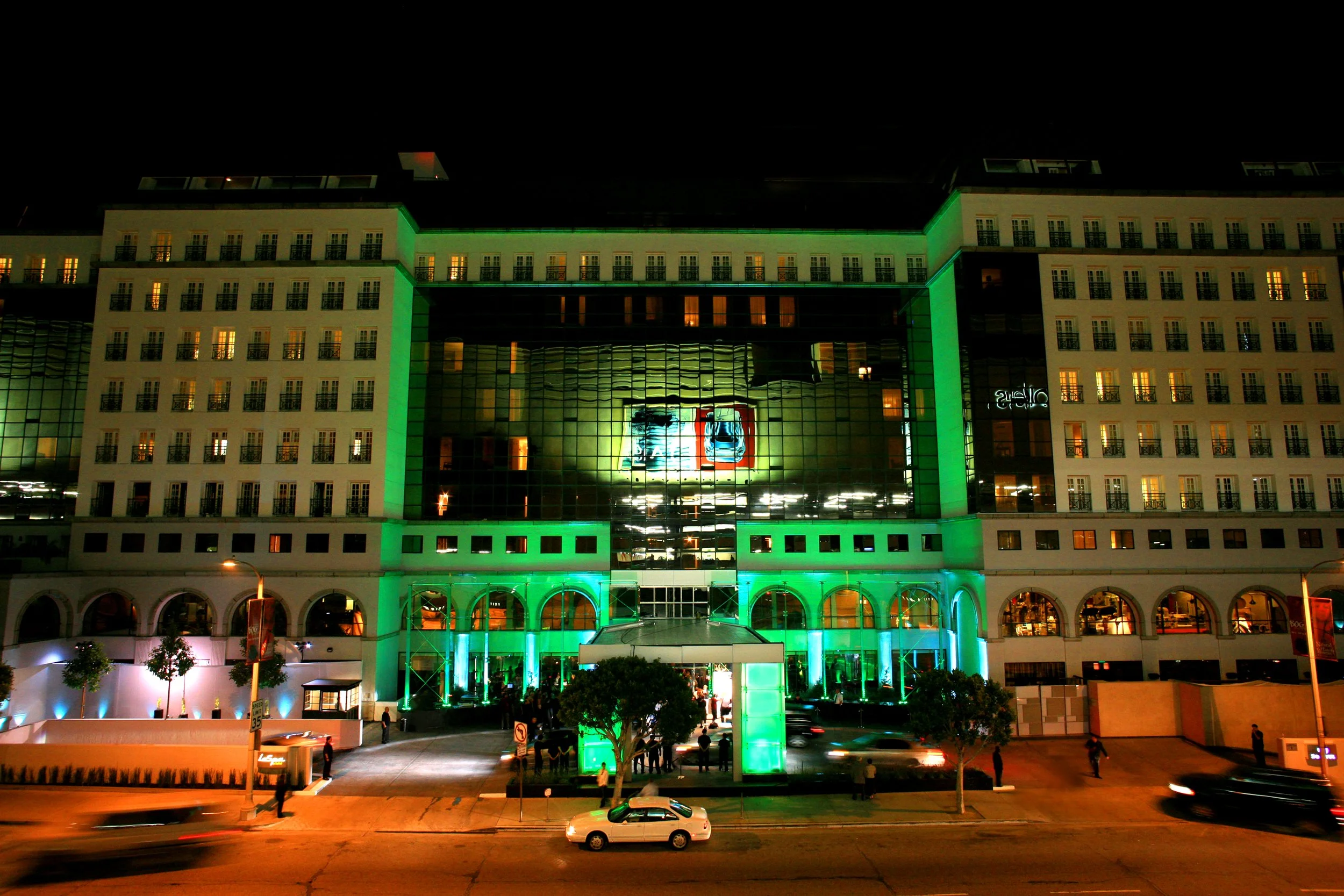 Soffitel Openning 045.jpg