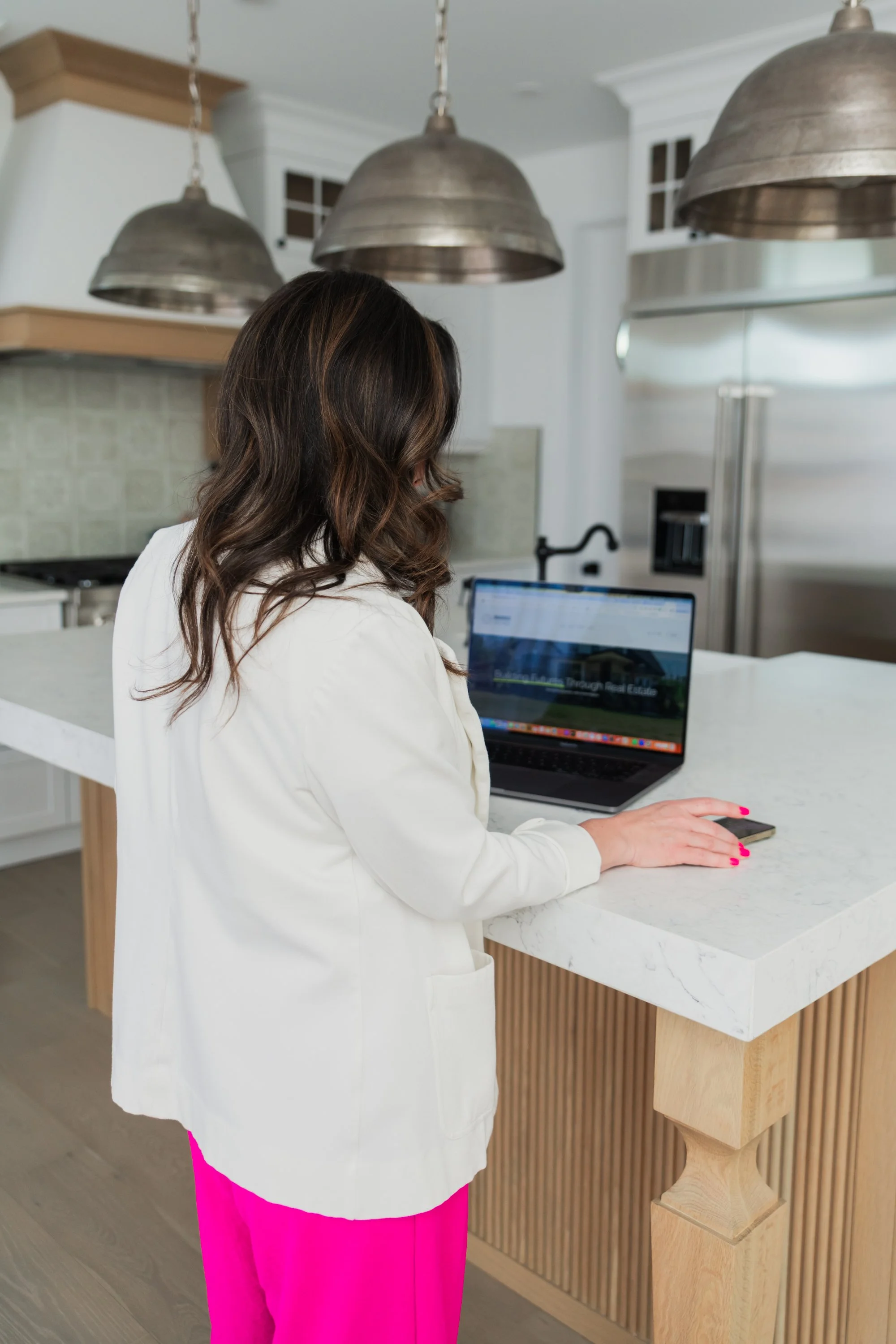 How to Avoid Panic Buying and Buy With Confidence