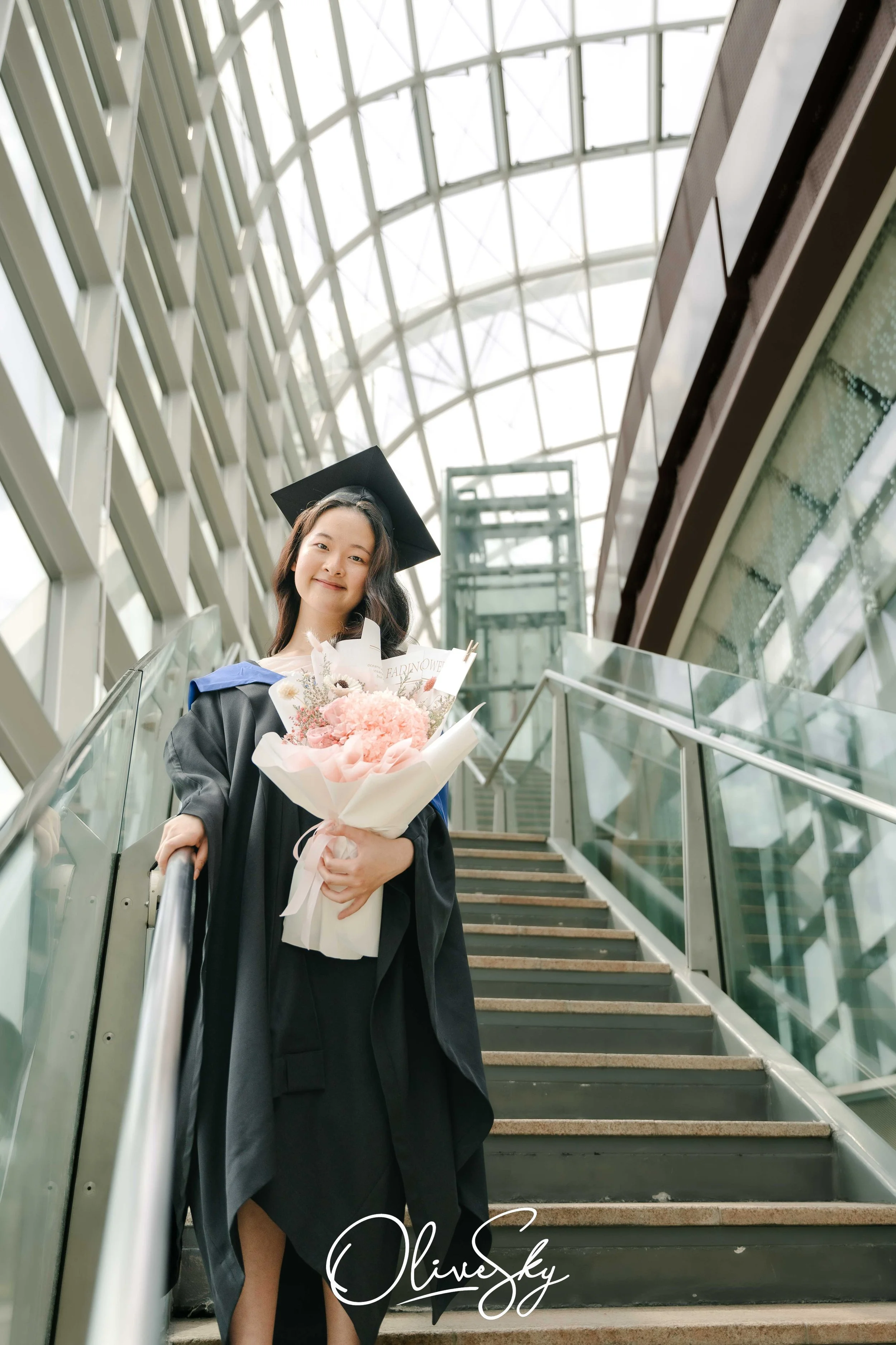 graduation photoshoot at stairs at flower dome and gardens by the bay