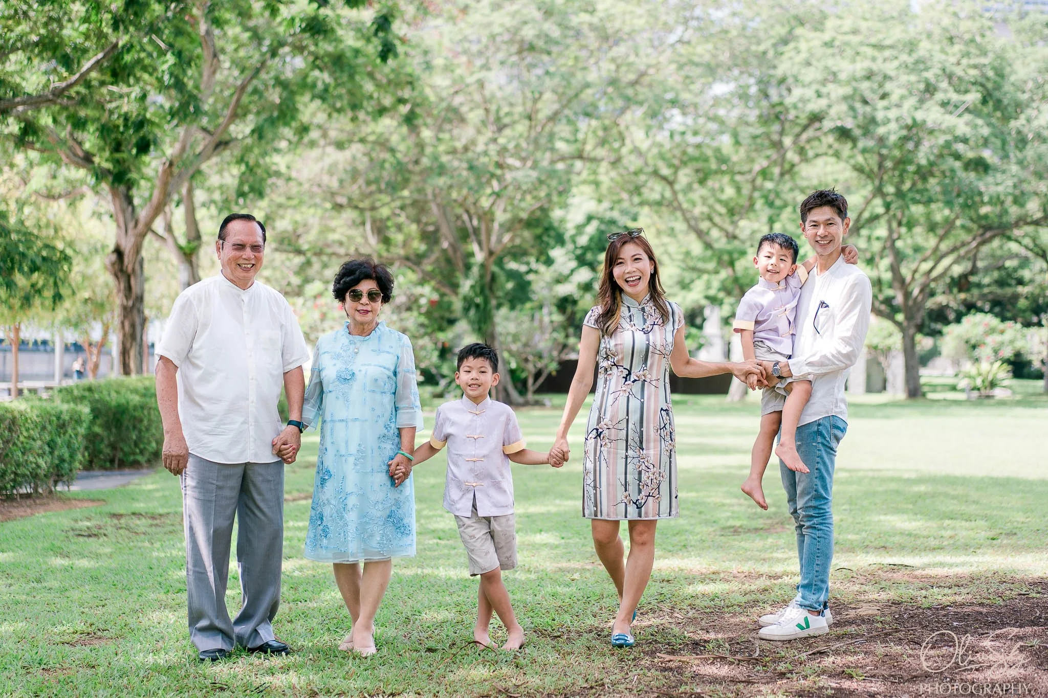 family shoot at marina bay singapore