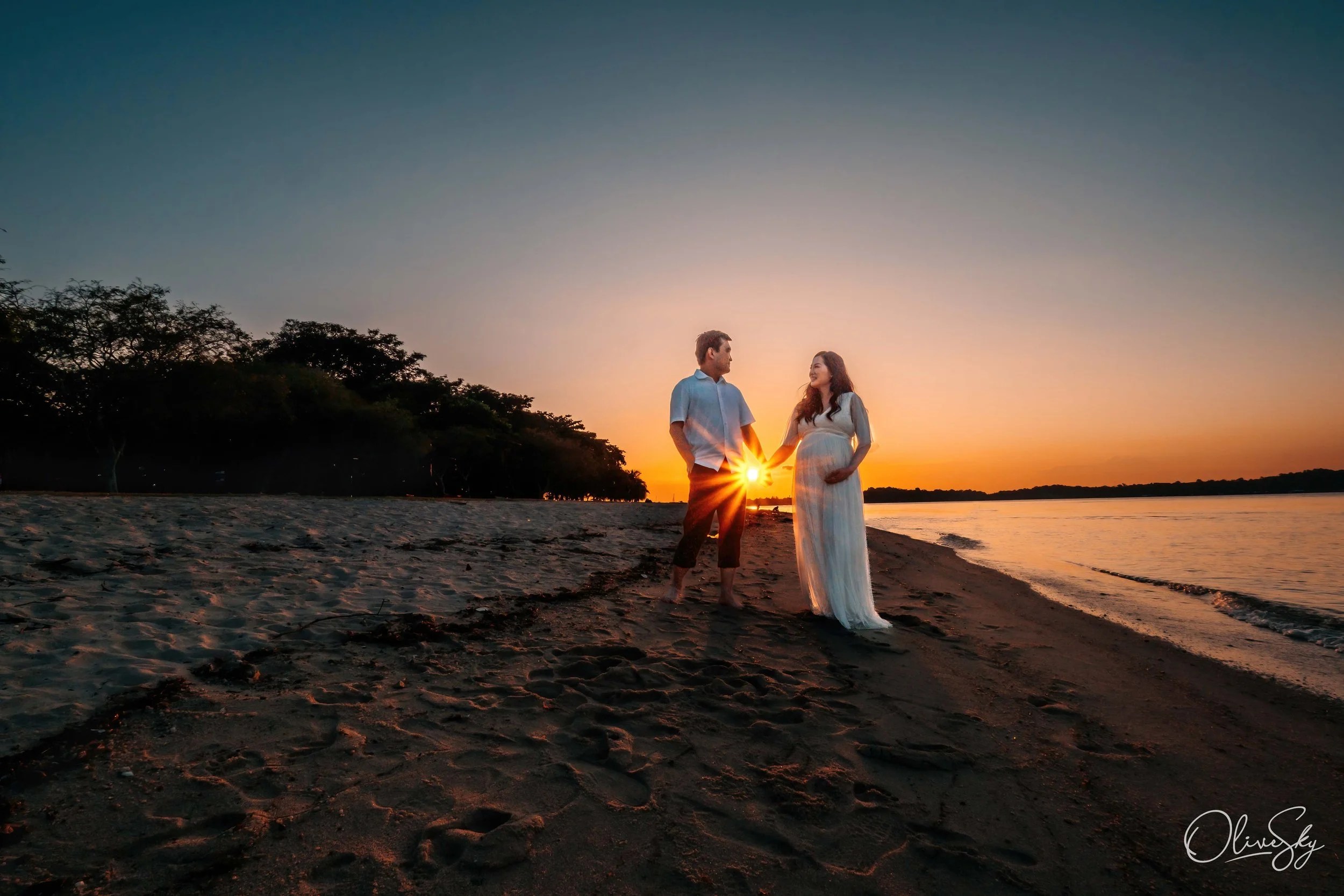 outdoor maternity photography beach singapore by olivesky