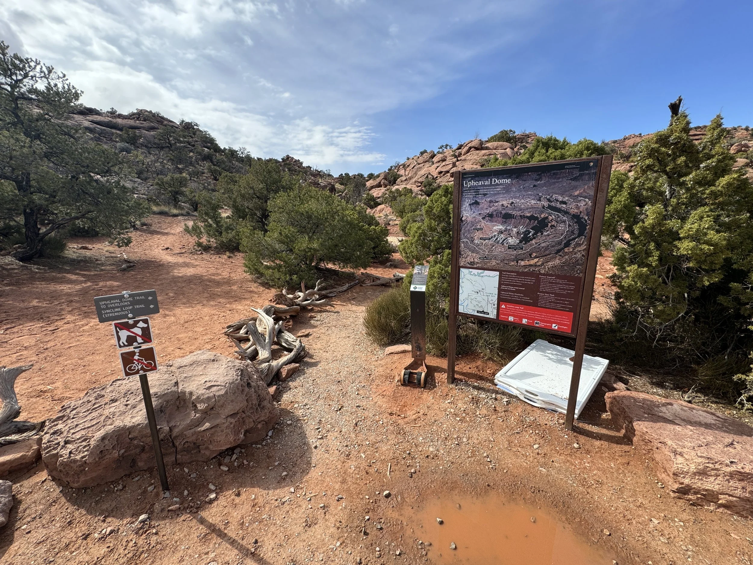Hiking the Upheaval Dome Trail in Canyonlands National Park — noahawaii