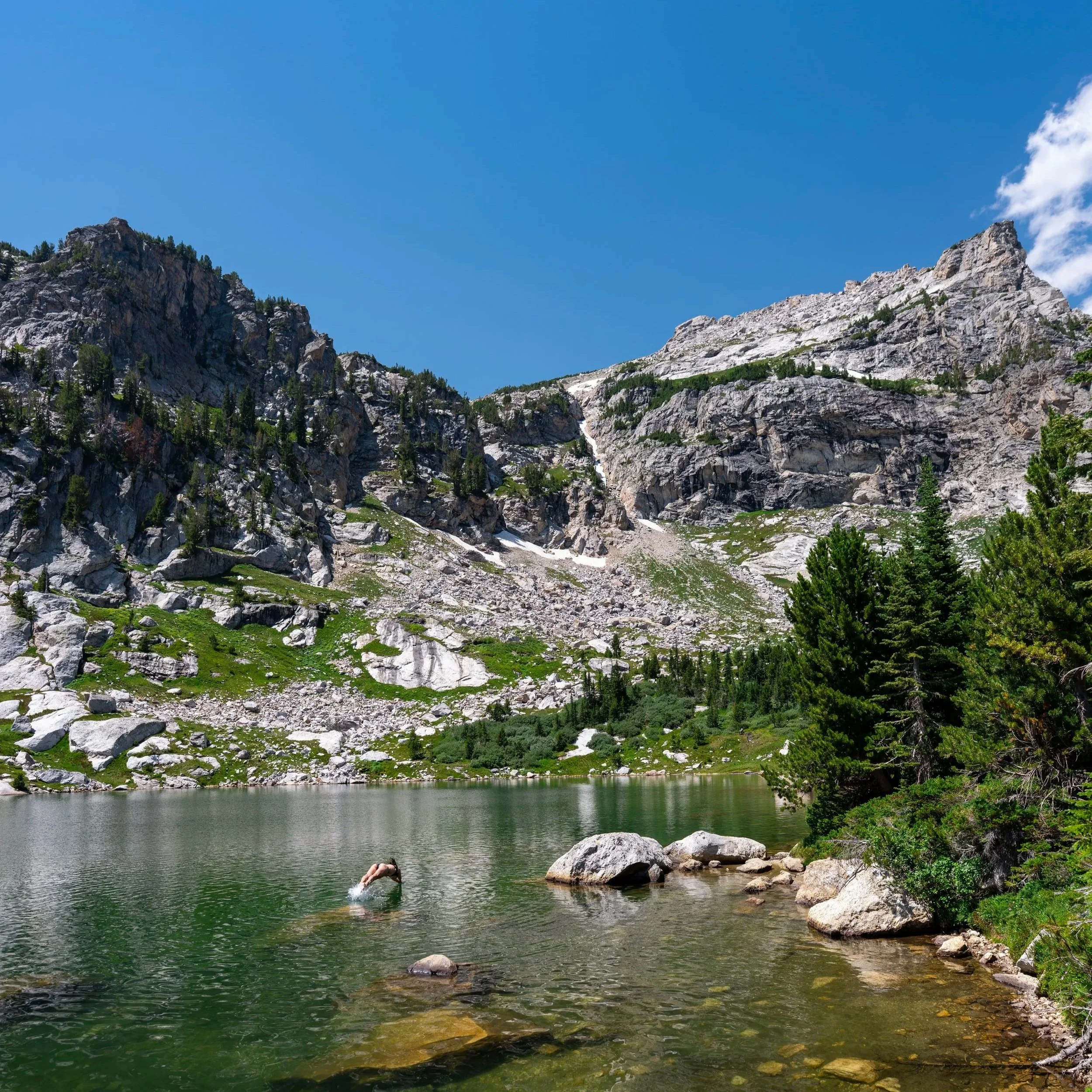 Surprise &amp; Amphitheater Lakes