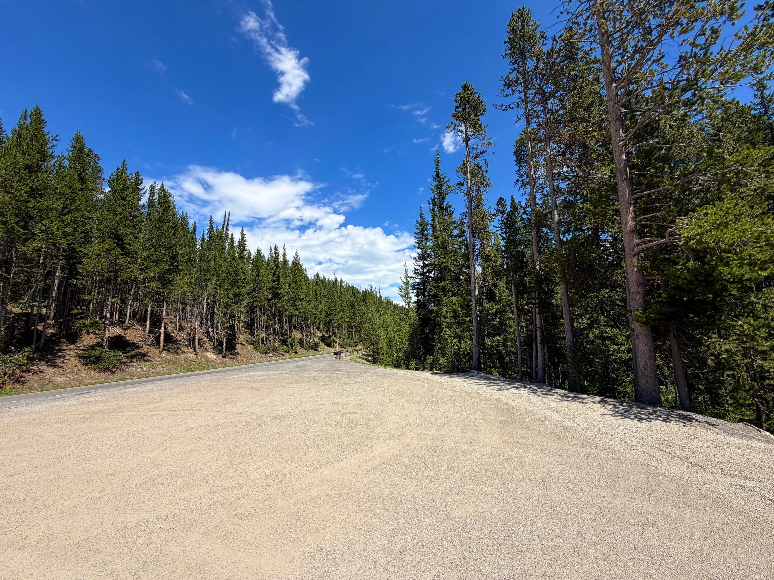 Divide Trailhead Parking Yellowstone National Park Wyoming