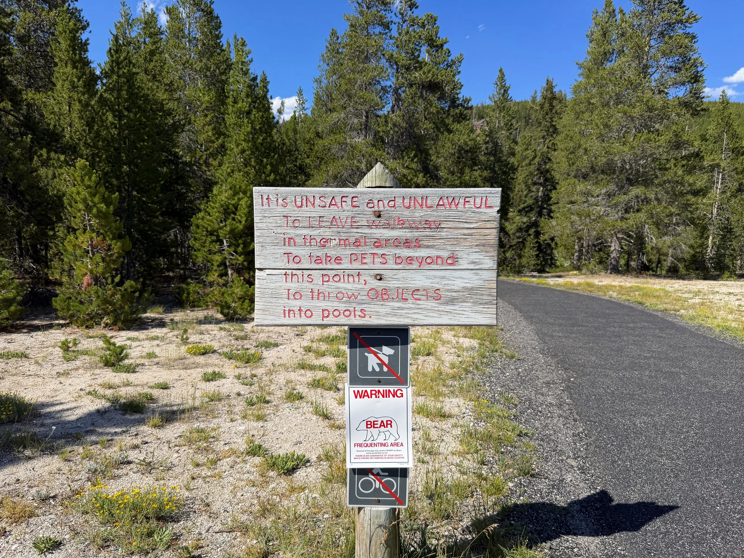 Upper Geyser Hill Trail Yellowstone National Park Wyoming