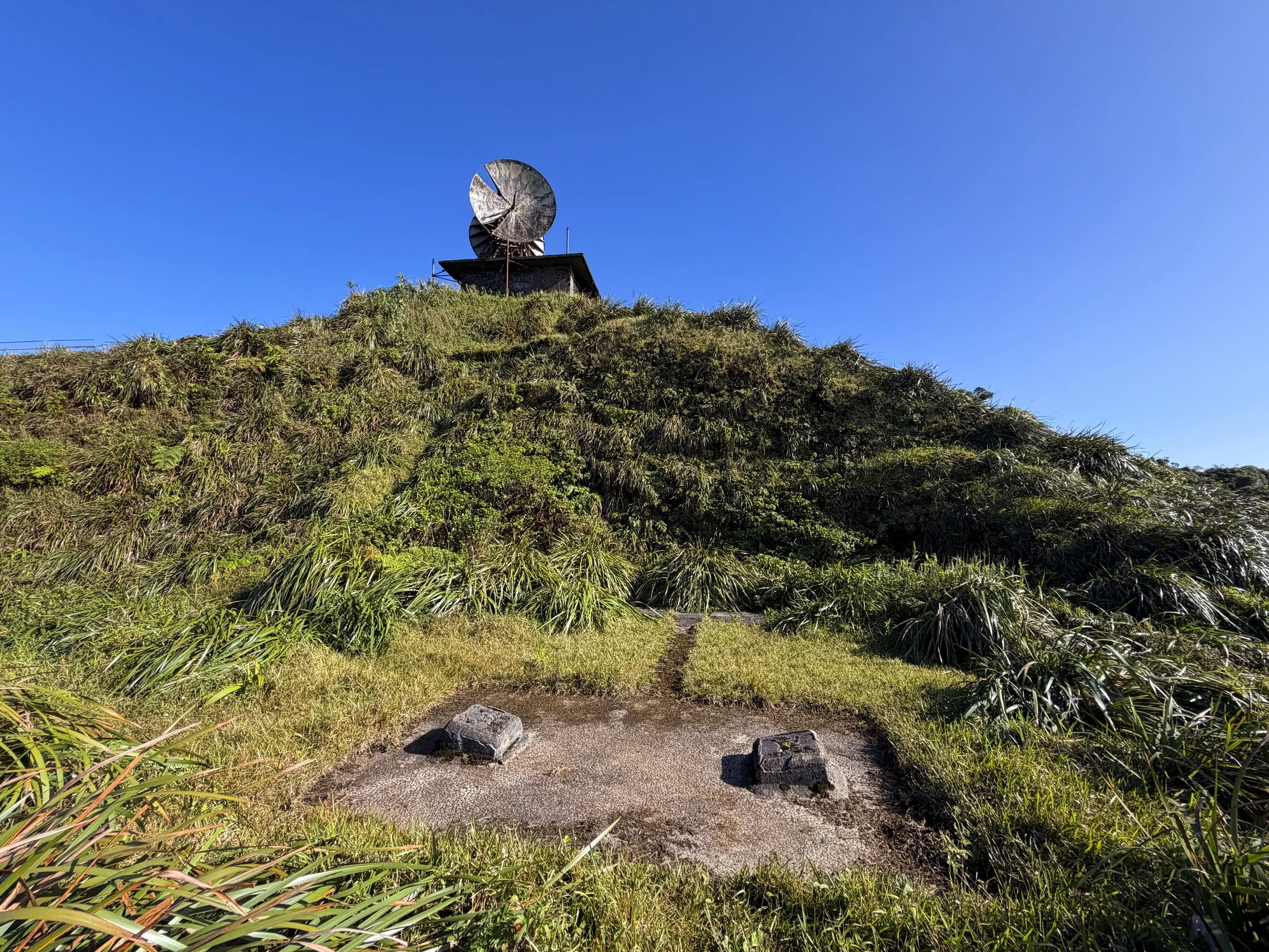 Moanalua Saddle to Stairway to Heaven Koolau Summit Trail Oahu Hawaii