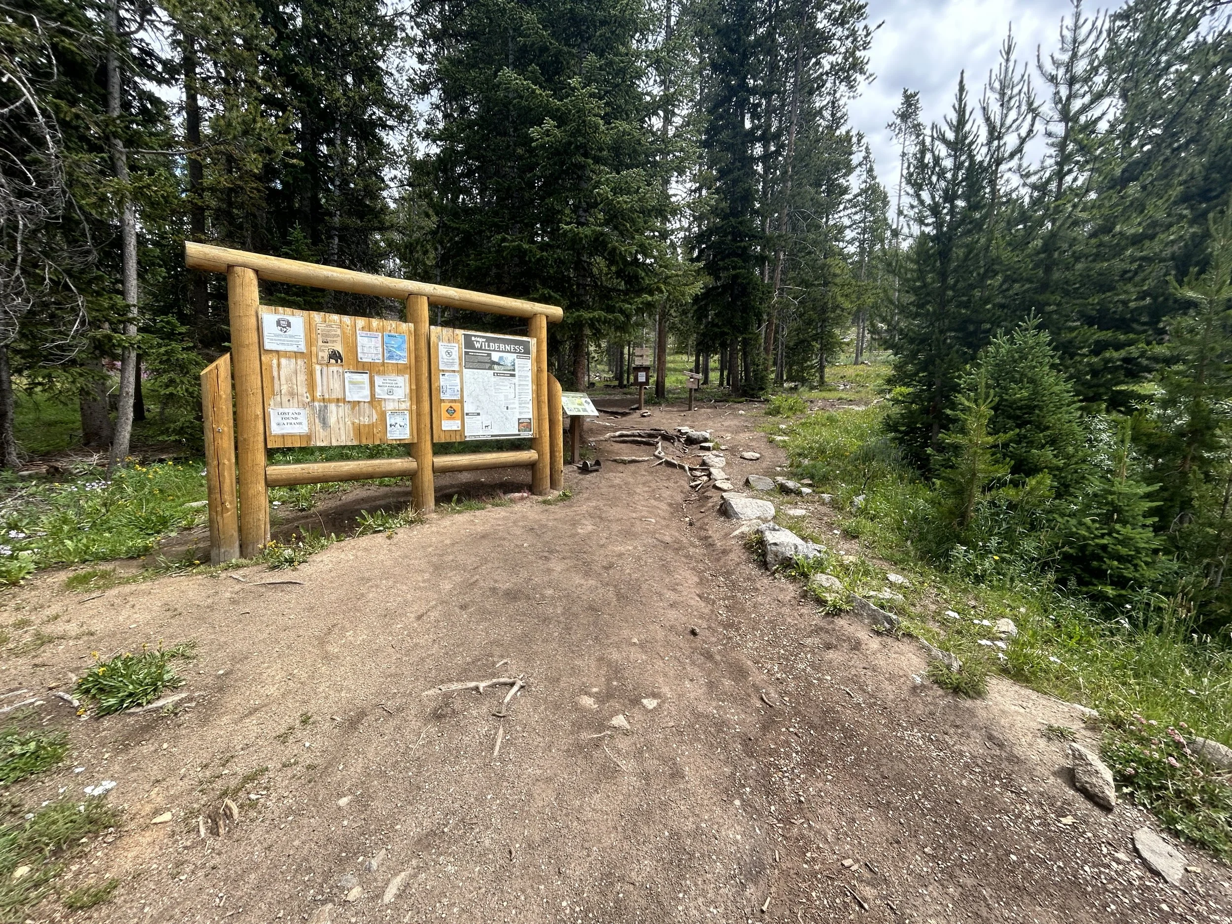 Hiking the Sacred Rim Trail in Pinedale, Wyoming — noahawaii