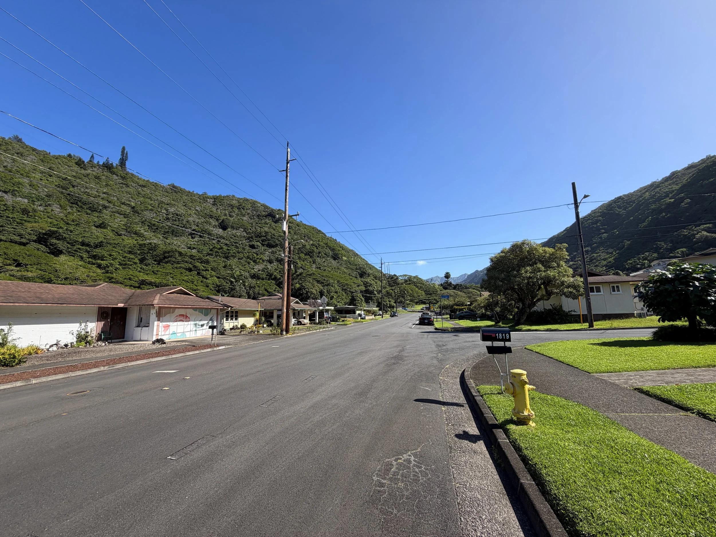 Kulanaahane Trailhead Parking Oahu Hawaii