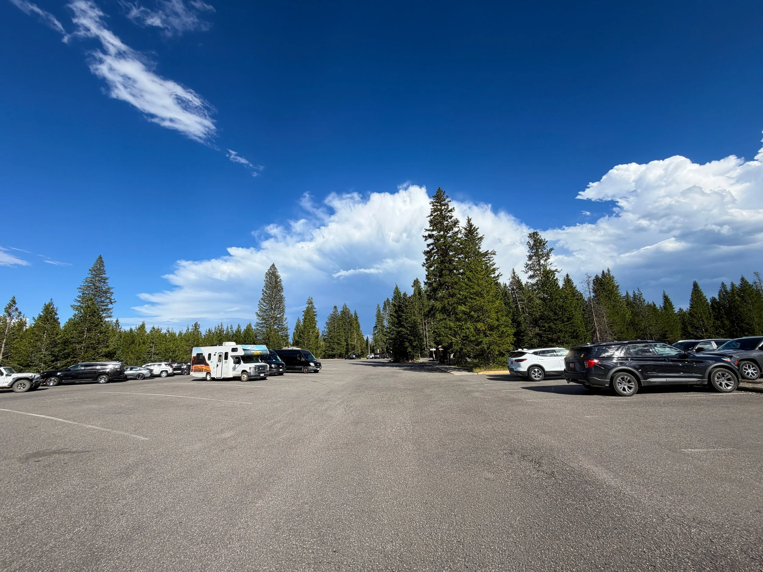 Duck Lake Trailhead Parking Yellowstone National Park Wyoming