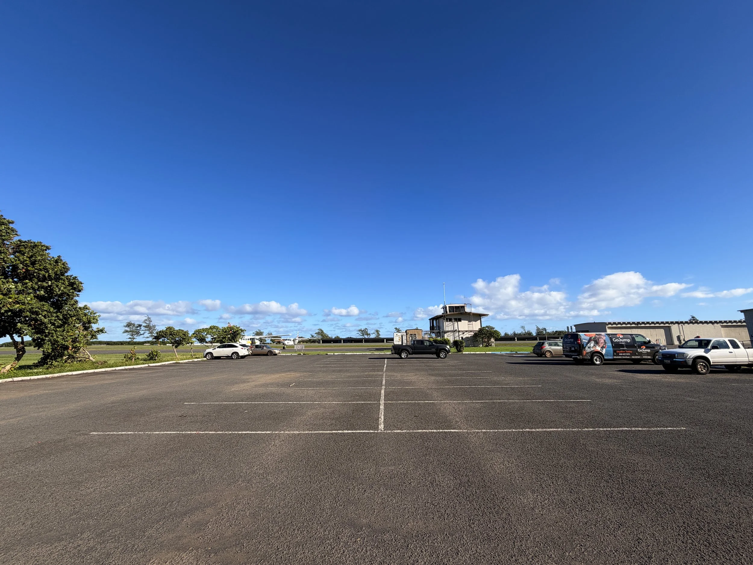 Kuaokala Trailhead Parking Oahu Hawaii