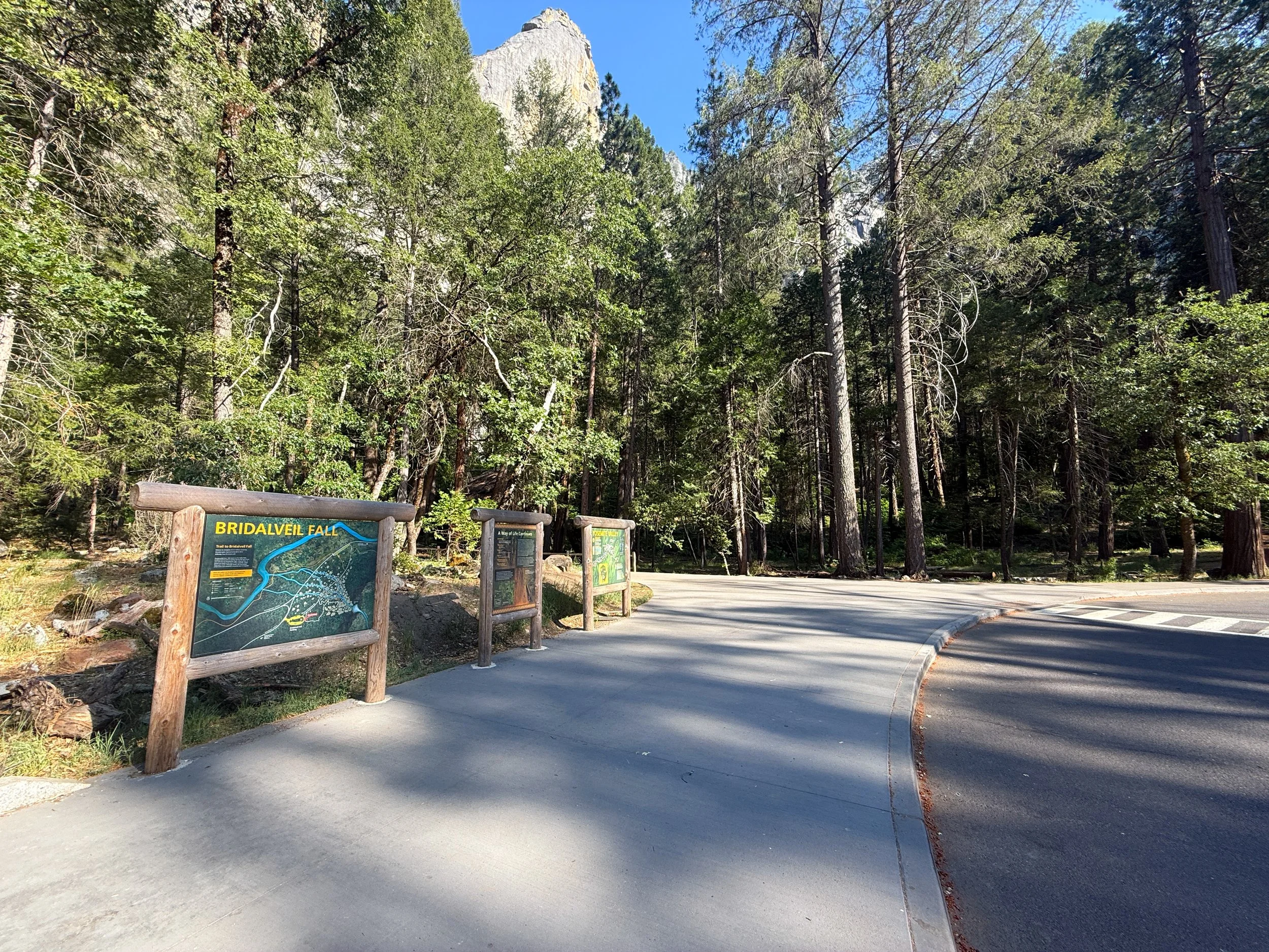 Hiking the Bridalveil Falls Trail in Yosemite National Park — noahawaii