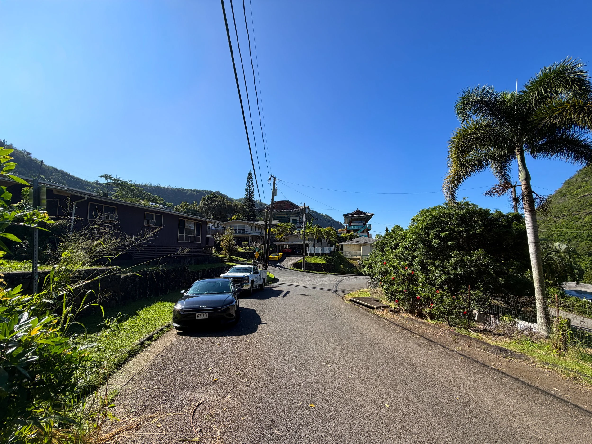 Kaau Crater Trailhead Parking Oahu Hawaii