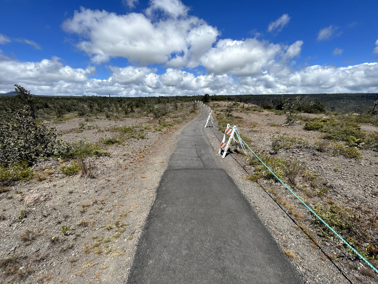 Hiking the Crater Rim Trail in Hawaiʻi Volcanoes National Park — noahawaii