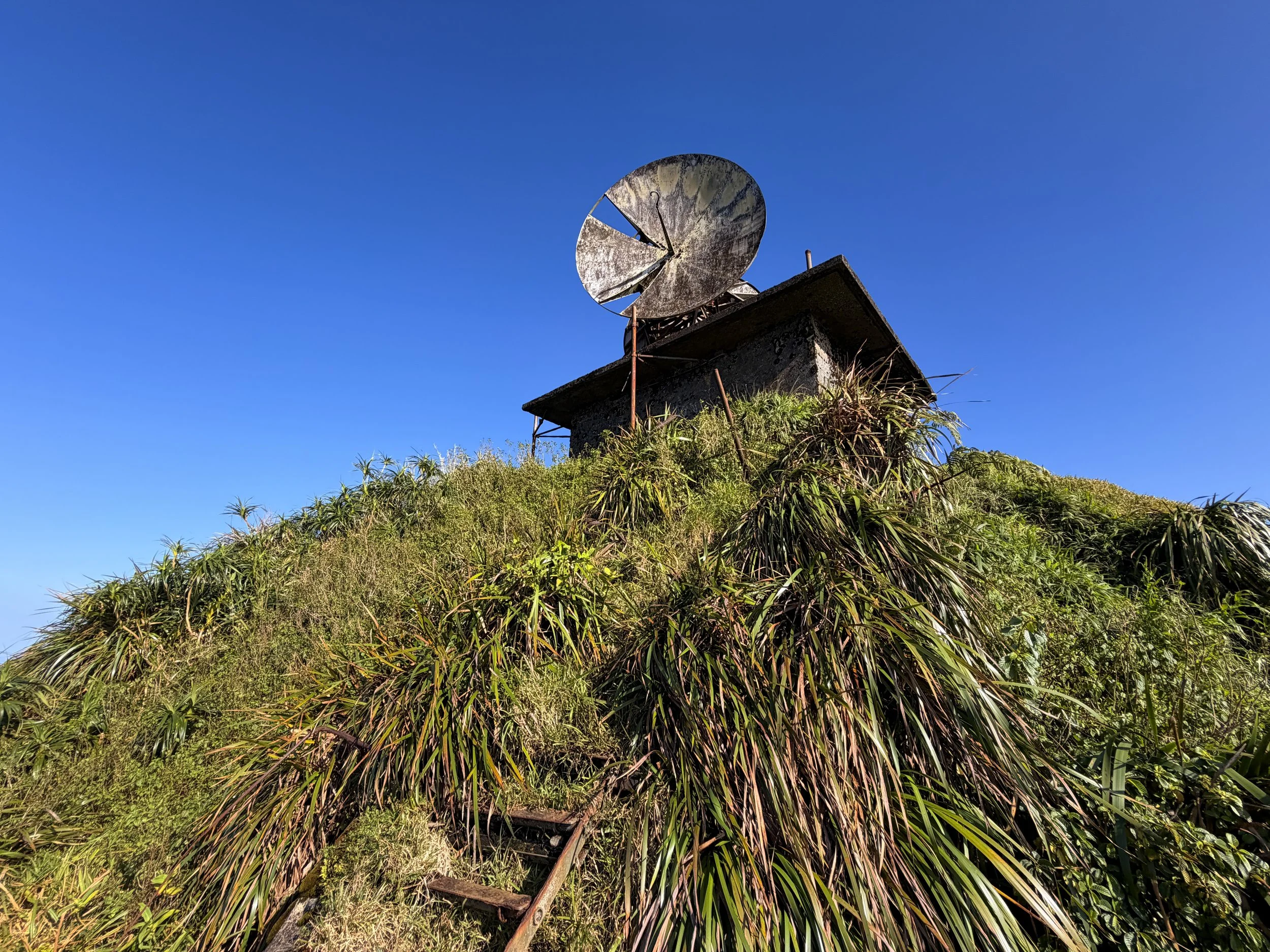 Moanalua Saddle to Stairway to Heaven Koolau Summit Trail Oahu Hawaii