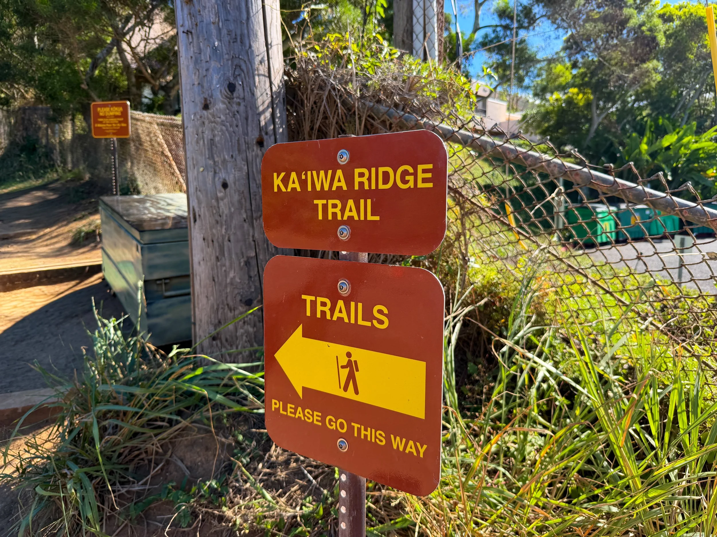 Lanikai Pillbox Trailhead Oahu Hawaii