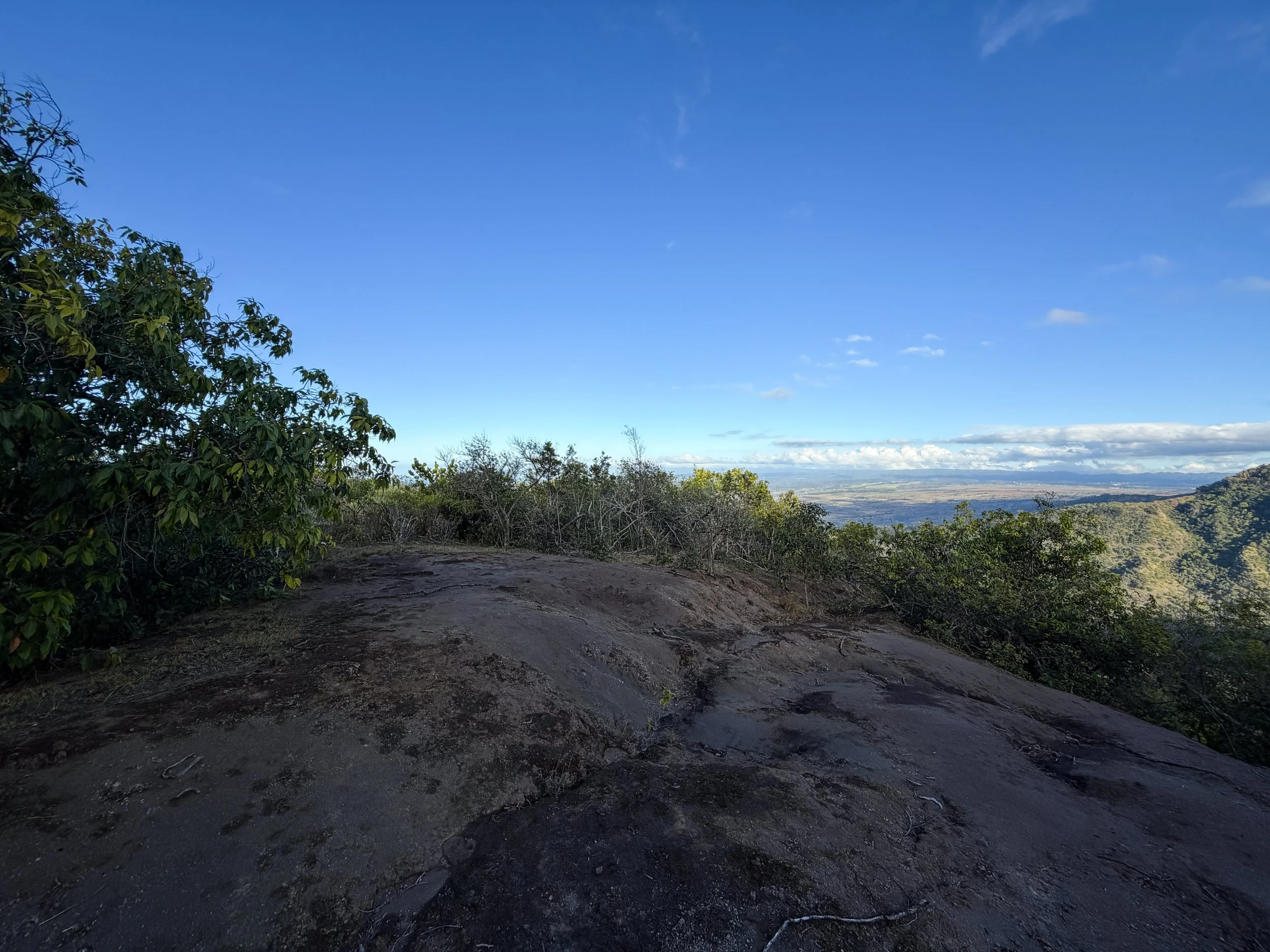 Mokuleia Trail Oahu Hawaii
