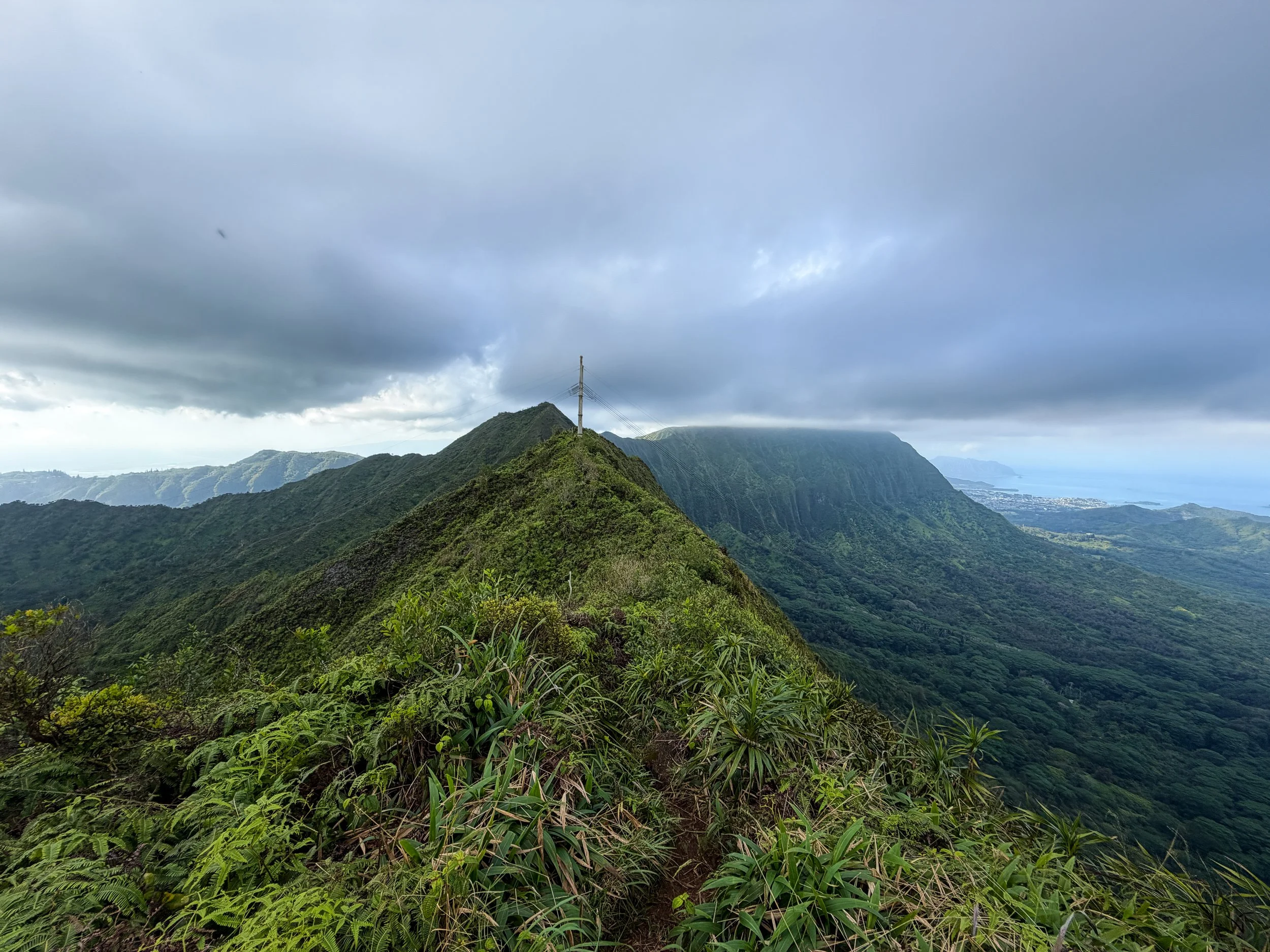 KST Kaau Crater Trail Oahu Hawaii