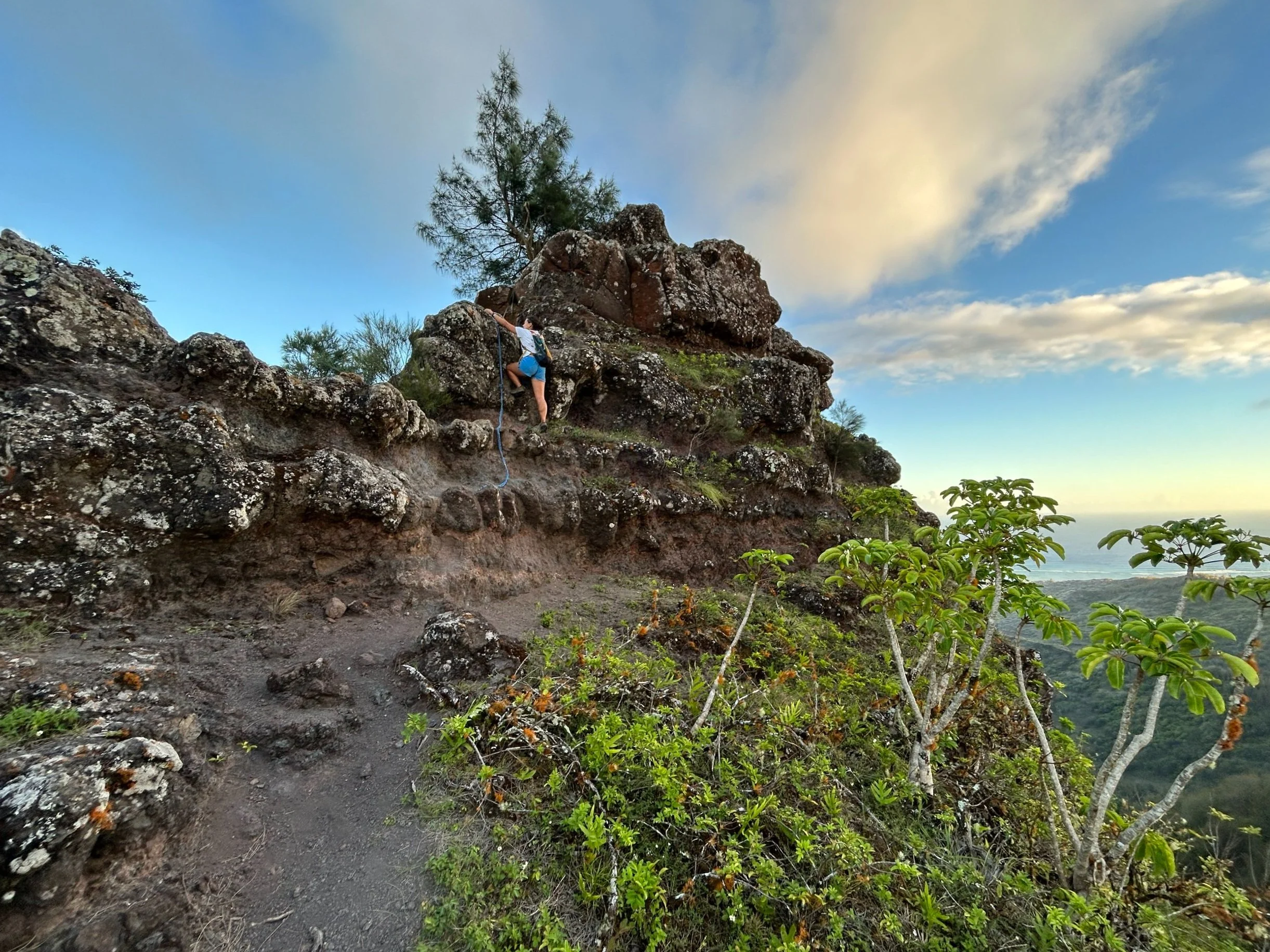 Hiking the Pyramid Rock Loop Trail on Oʻahu — noahawaii