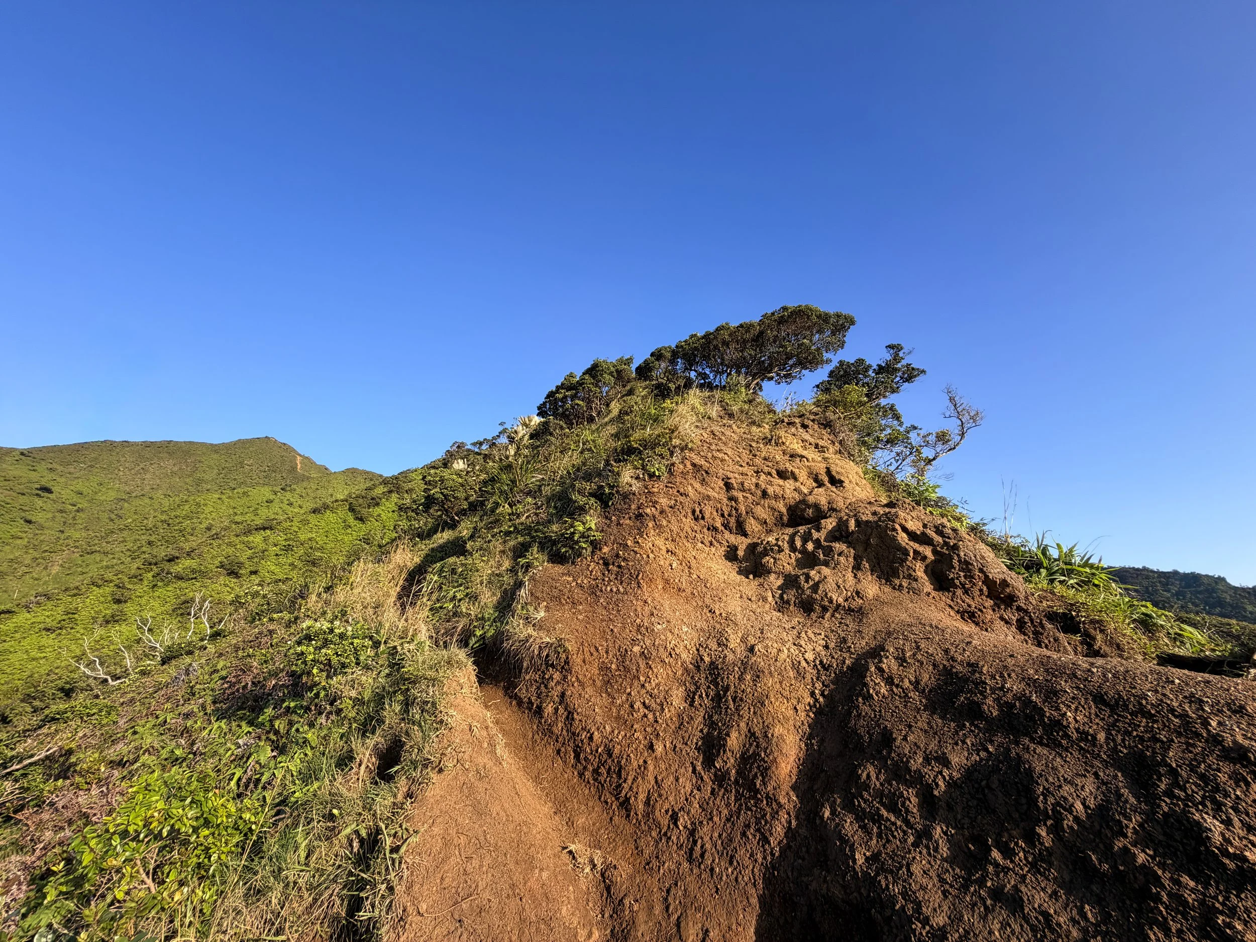 Moanalua Middle Ridge Trail to Haiku Stairs Oahu Hawaii