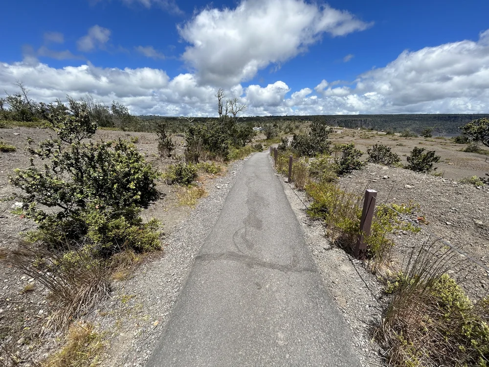 Hiking the Crater Rim Trail in Hawaiʻi Volcanoes National Park — noahawaii