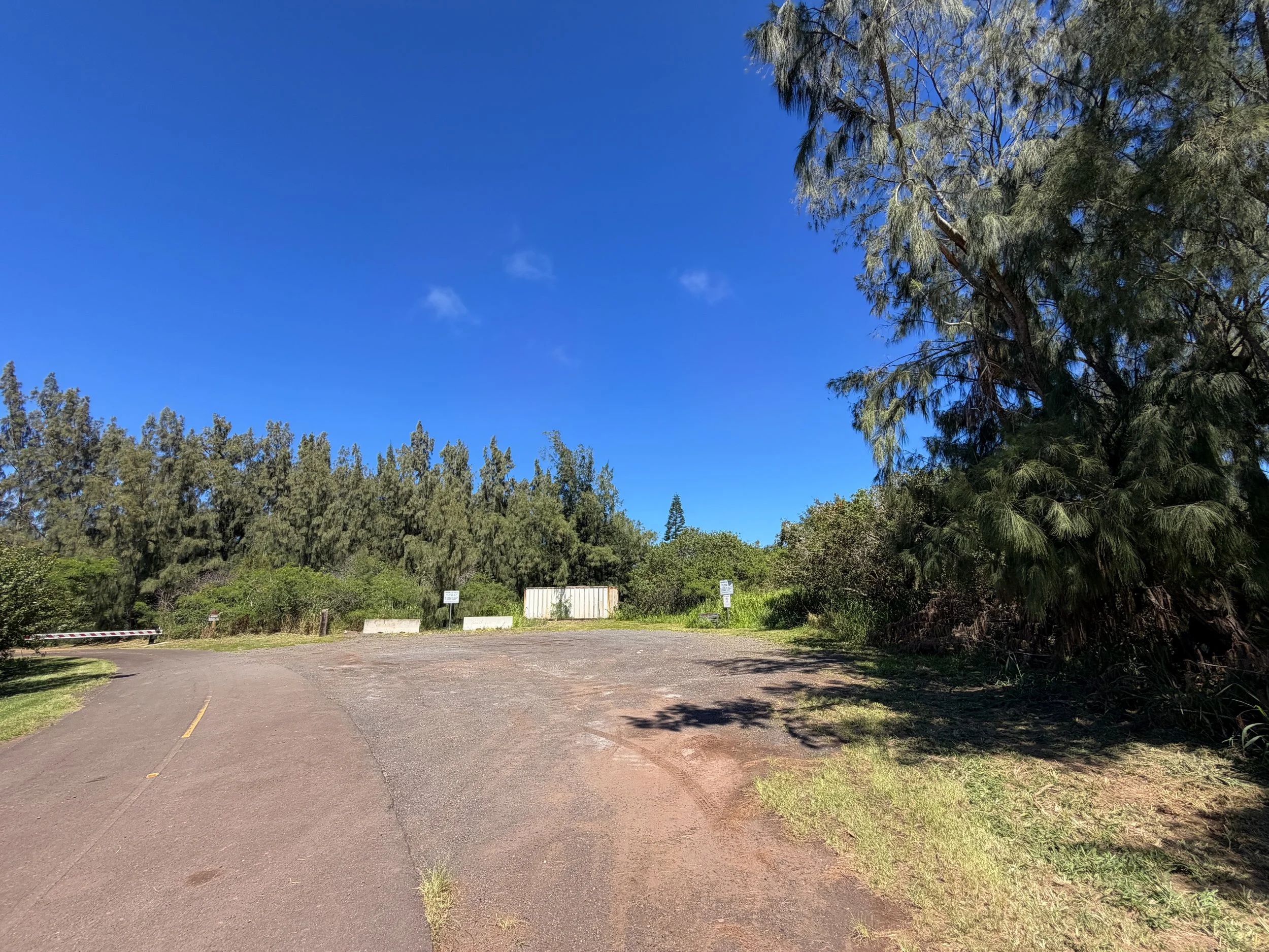 Kuaokala Trailhead Parking Oahu Hawaii