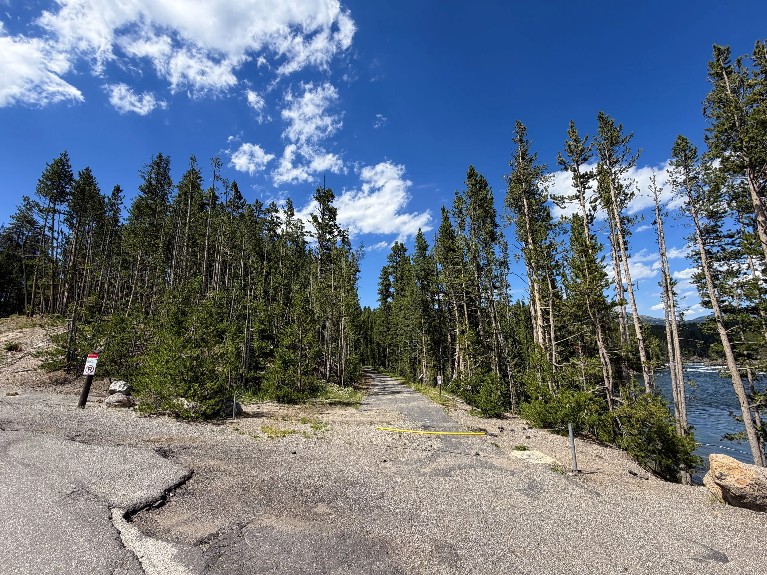North Rim Trailhead Yellowstone National Park Wyoming