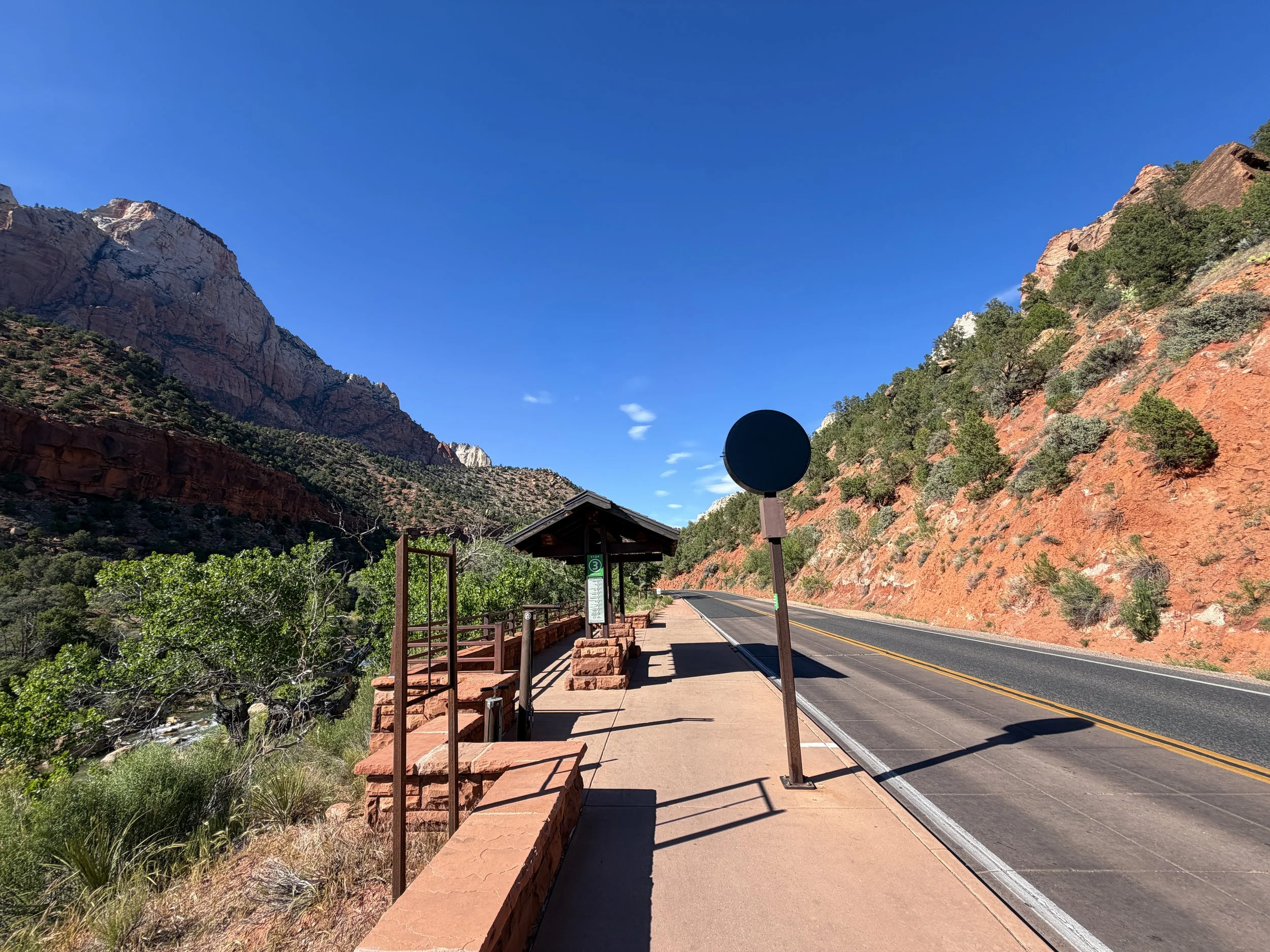 Parus Trailhead Canyon Junction Shuttle Stop Zion National Park Utah